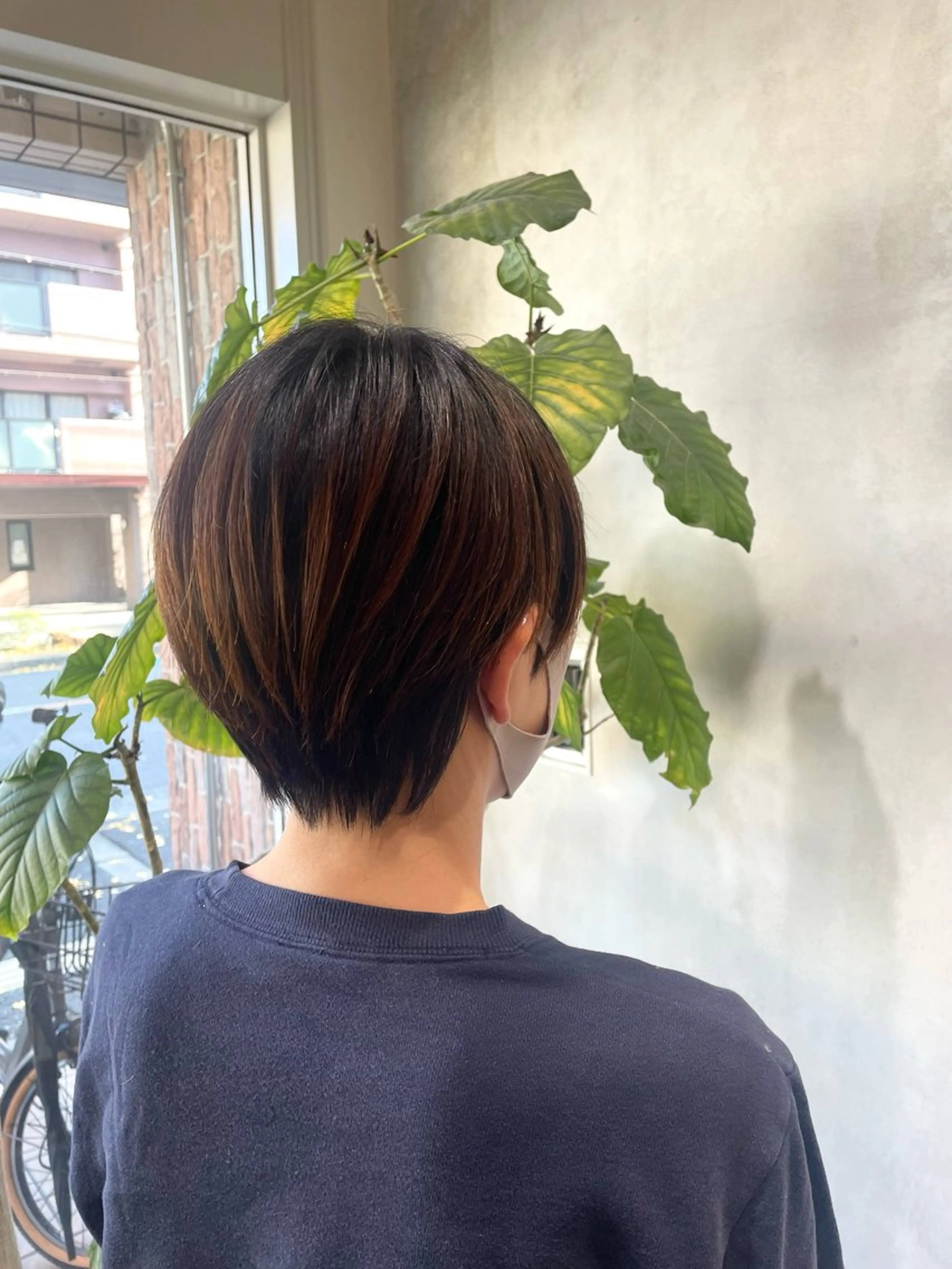 ショート レイヤーカット 🌿 濱野玲奈のヘアスタイル