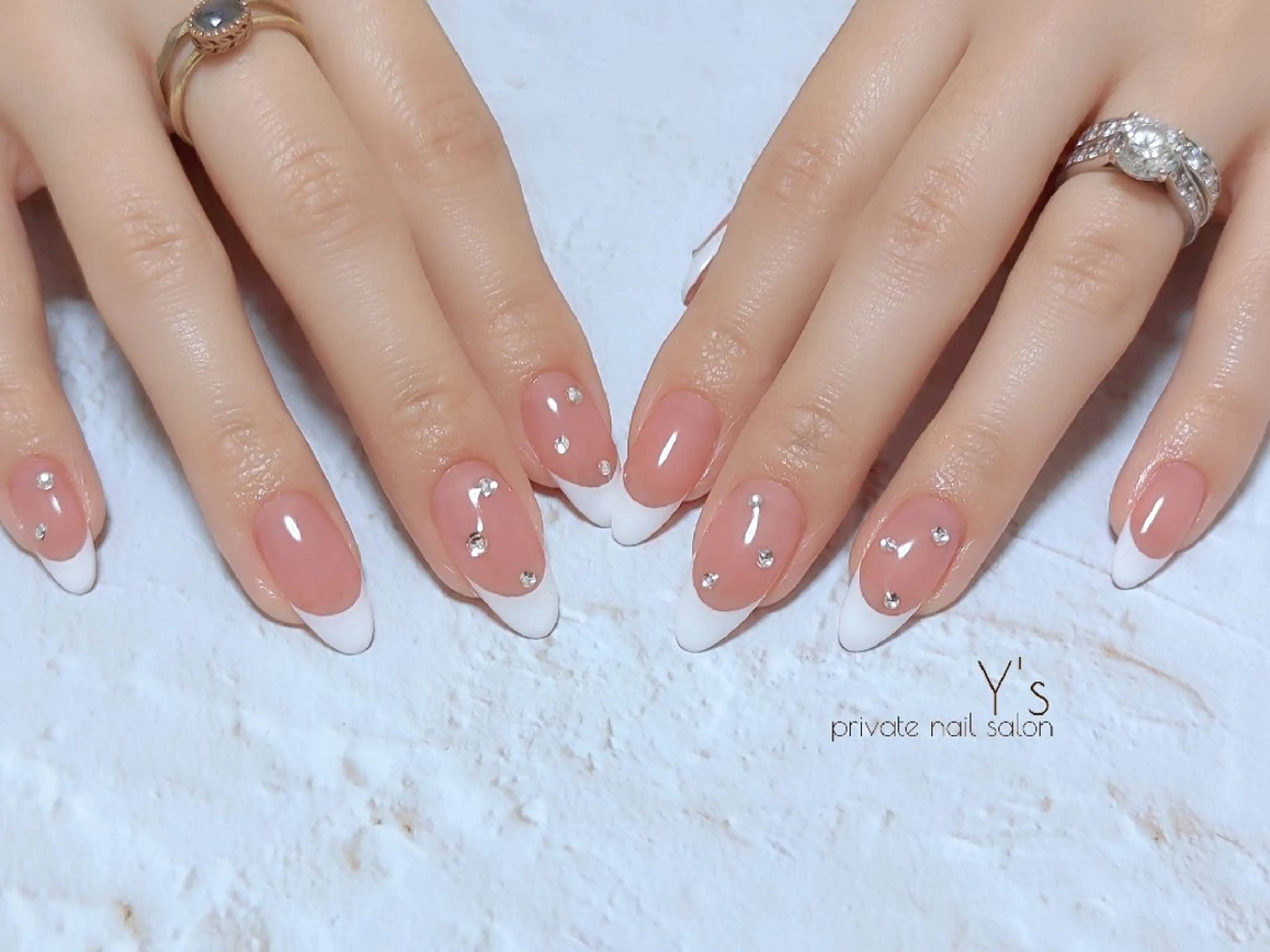 ネイル YUMI NAGAI  のネイルデザイン