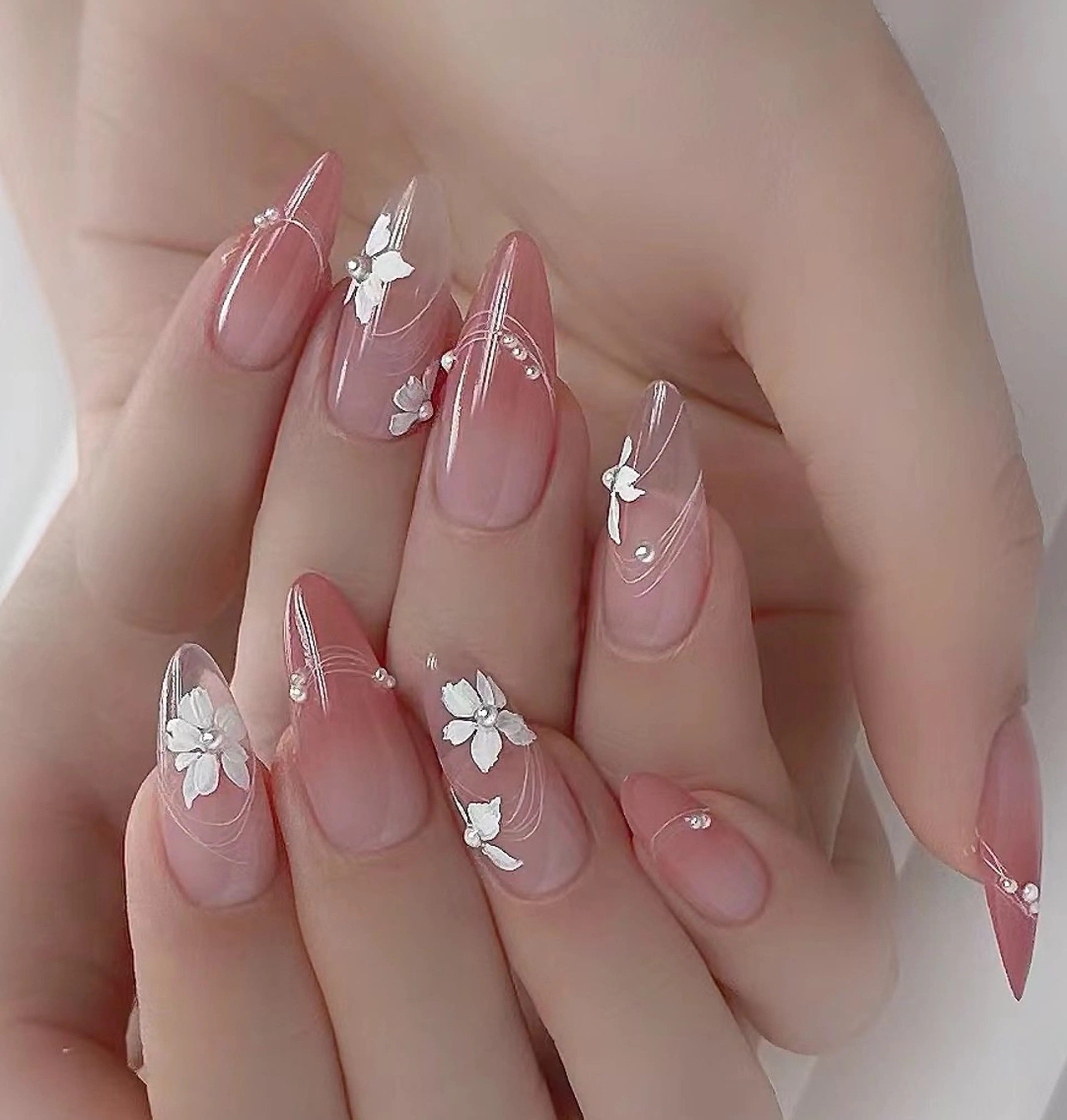 ネイル アートネイル チークネイル 長さ出し フラワーネイル ジェルネイル YK Beauty Salonのマツエク・マツパデザイン