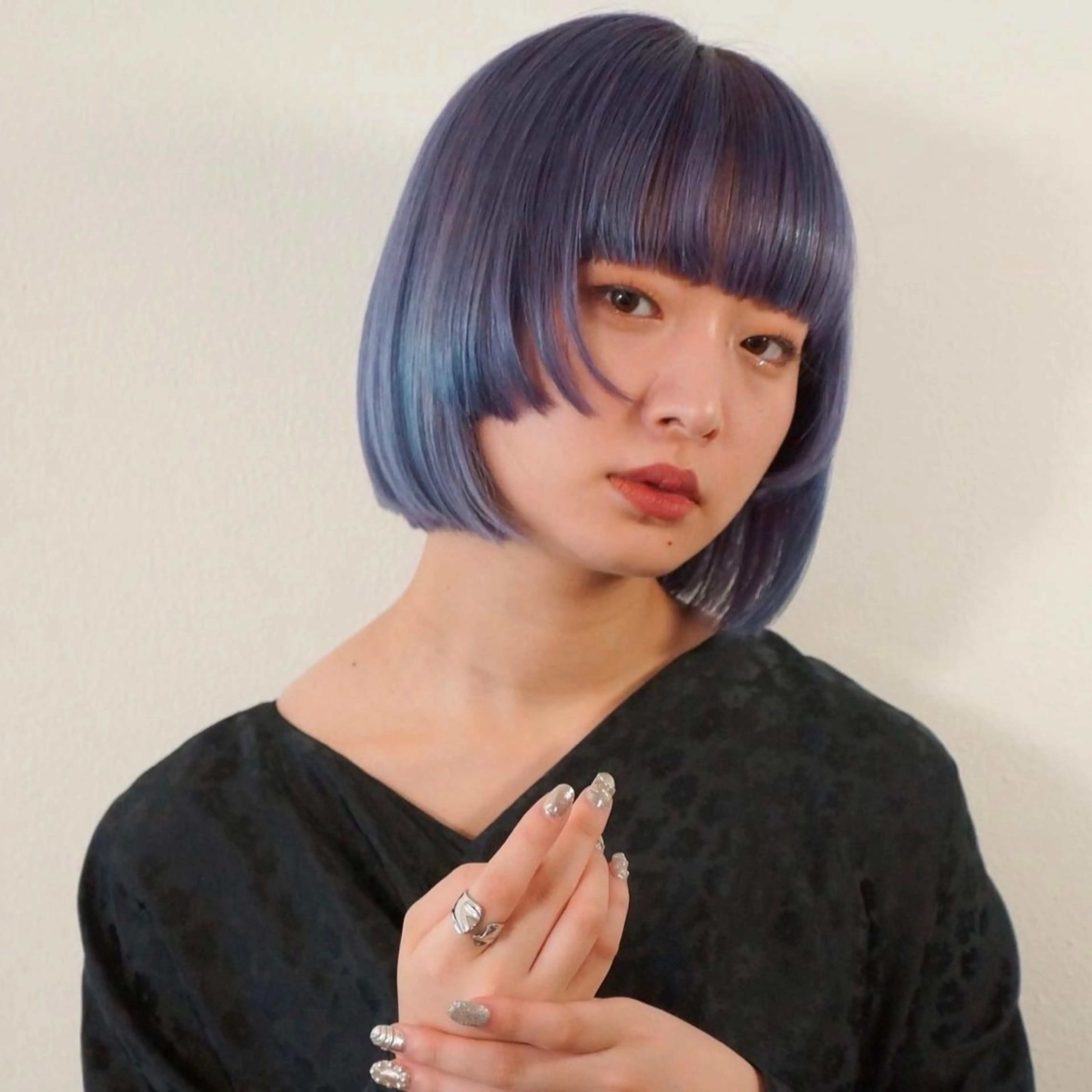 ミディアム カラー ボブ ブロンド／ブリーチ 【SITY.】のヘアスタイル