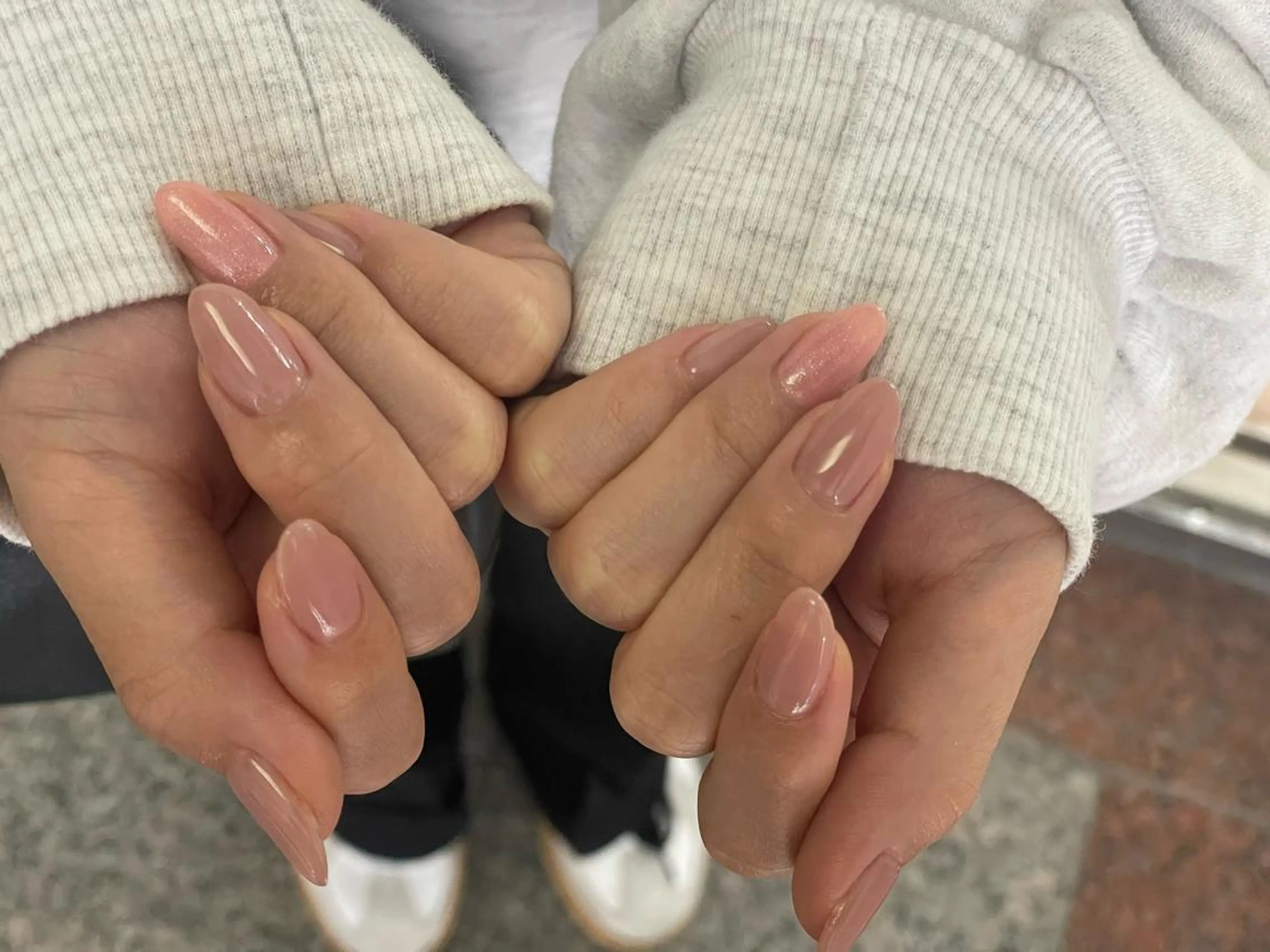 ネイル キラキラネイル ワンカラーネイル ハンドネイル Nallsalon Plaisirbeauty所属・Plaisir beautyのネイルデザイン