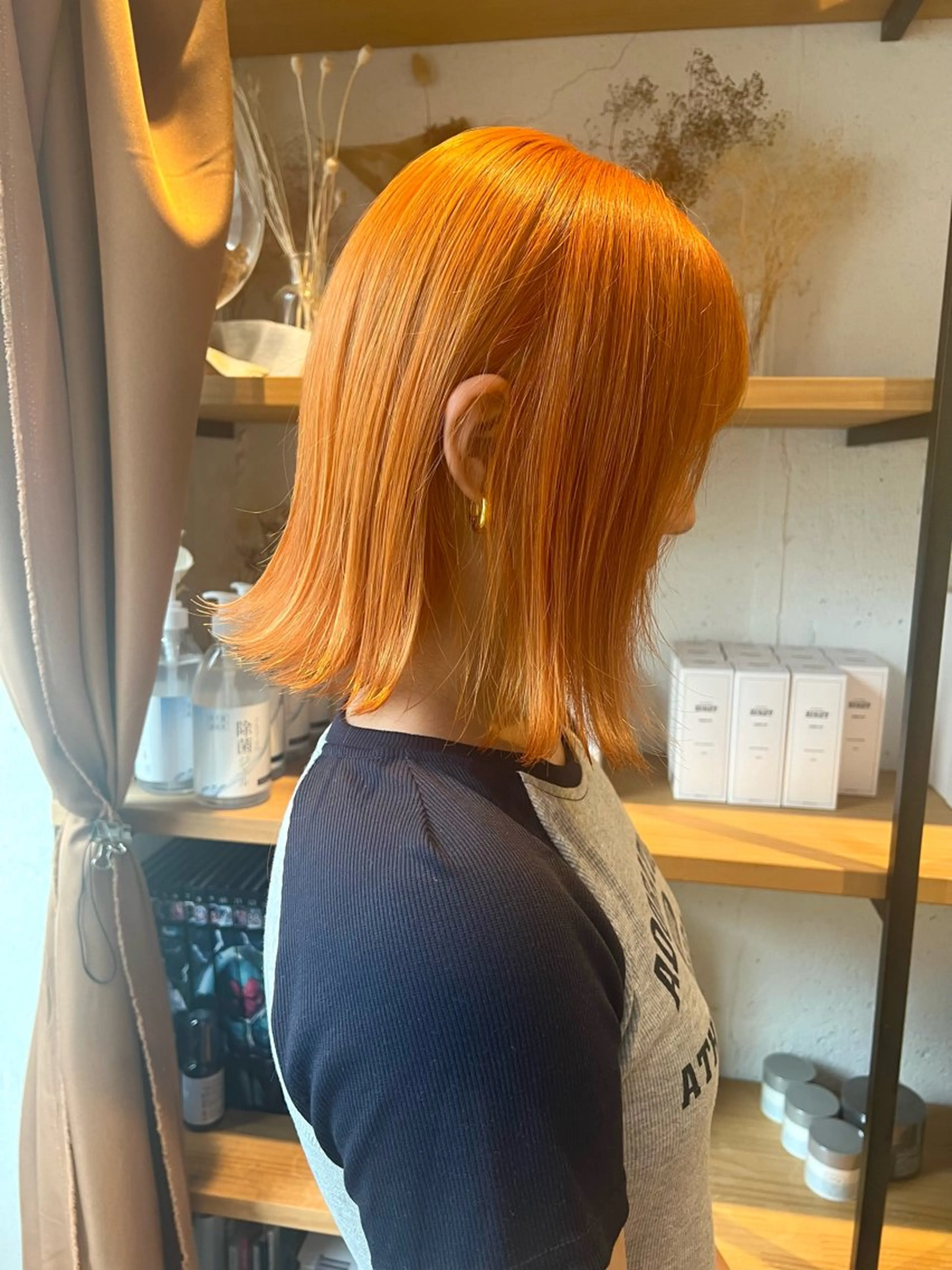 ミディアム カラー ブリーチ オレンジ カット ヘアカラー トリートメント フジサキ ケンのヘアスタイル