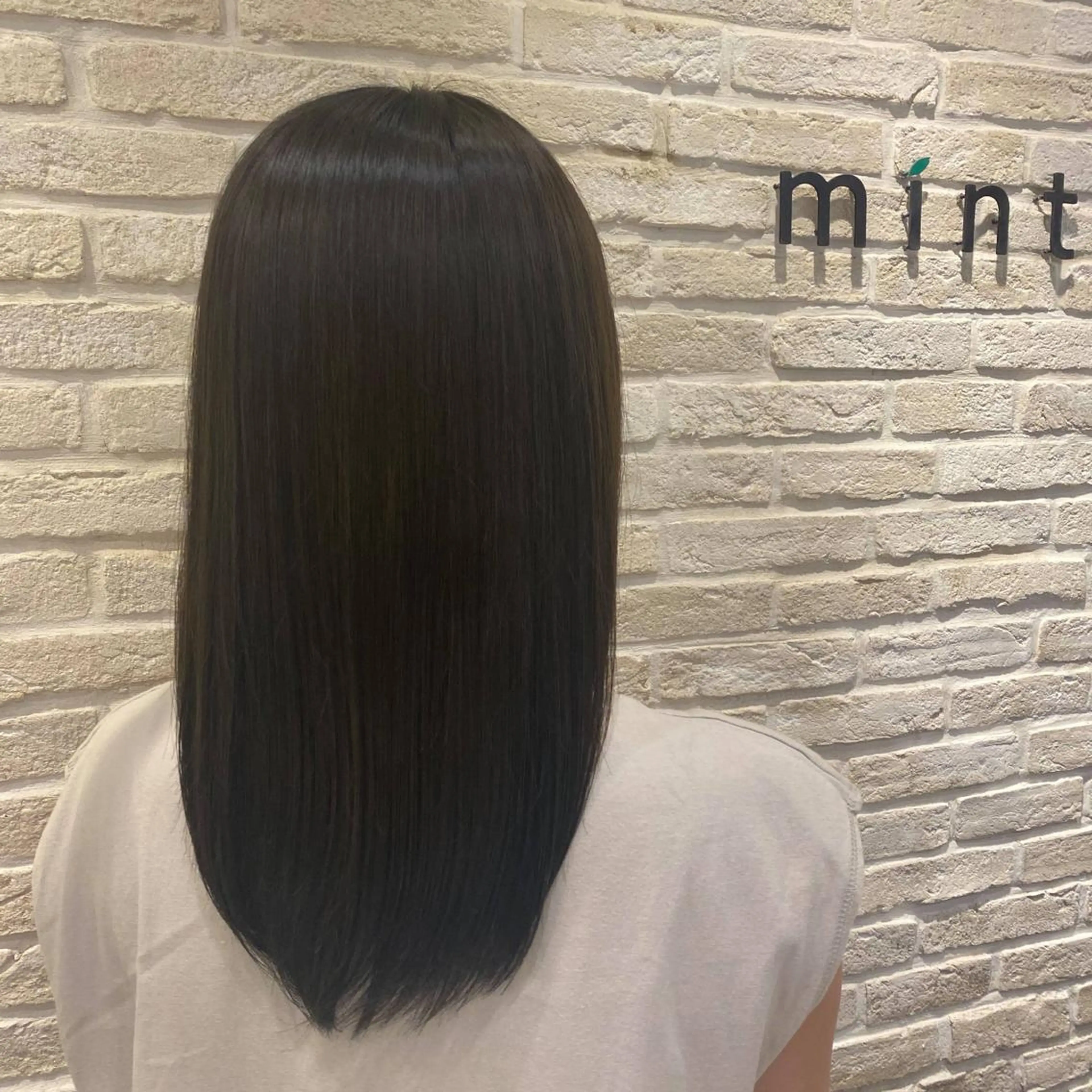 ロング 中沢梨々花 🎀透明感カラーのヘアスタイル