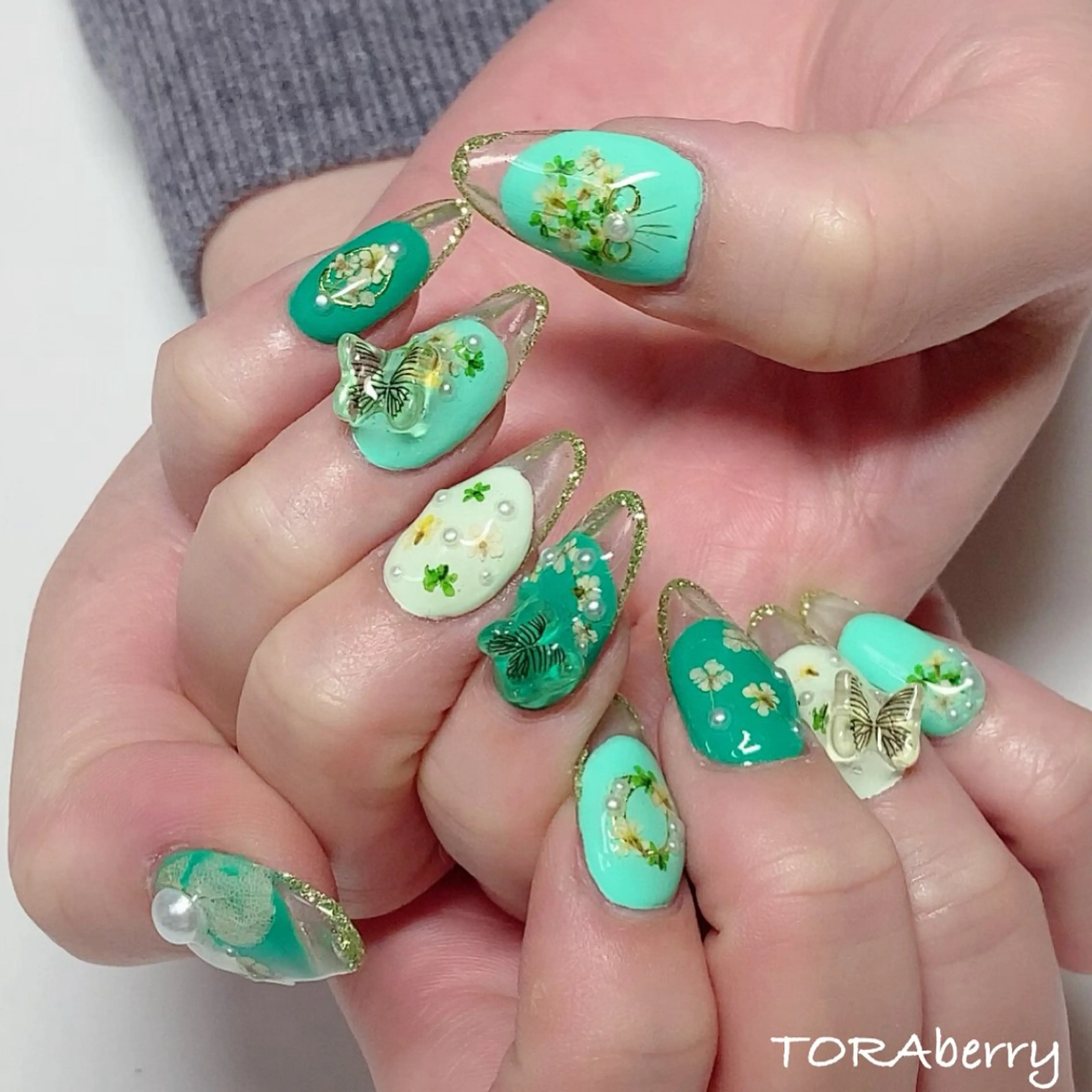 ネイル スカルプネイル ハンドネイル ネイリスト なつみのネイルデザイン