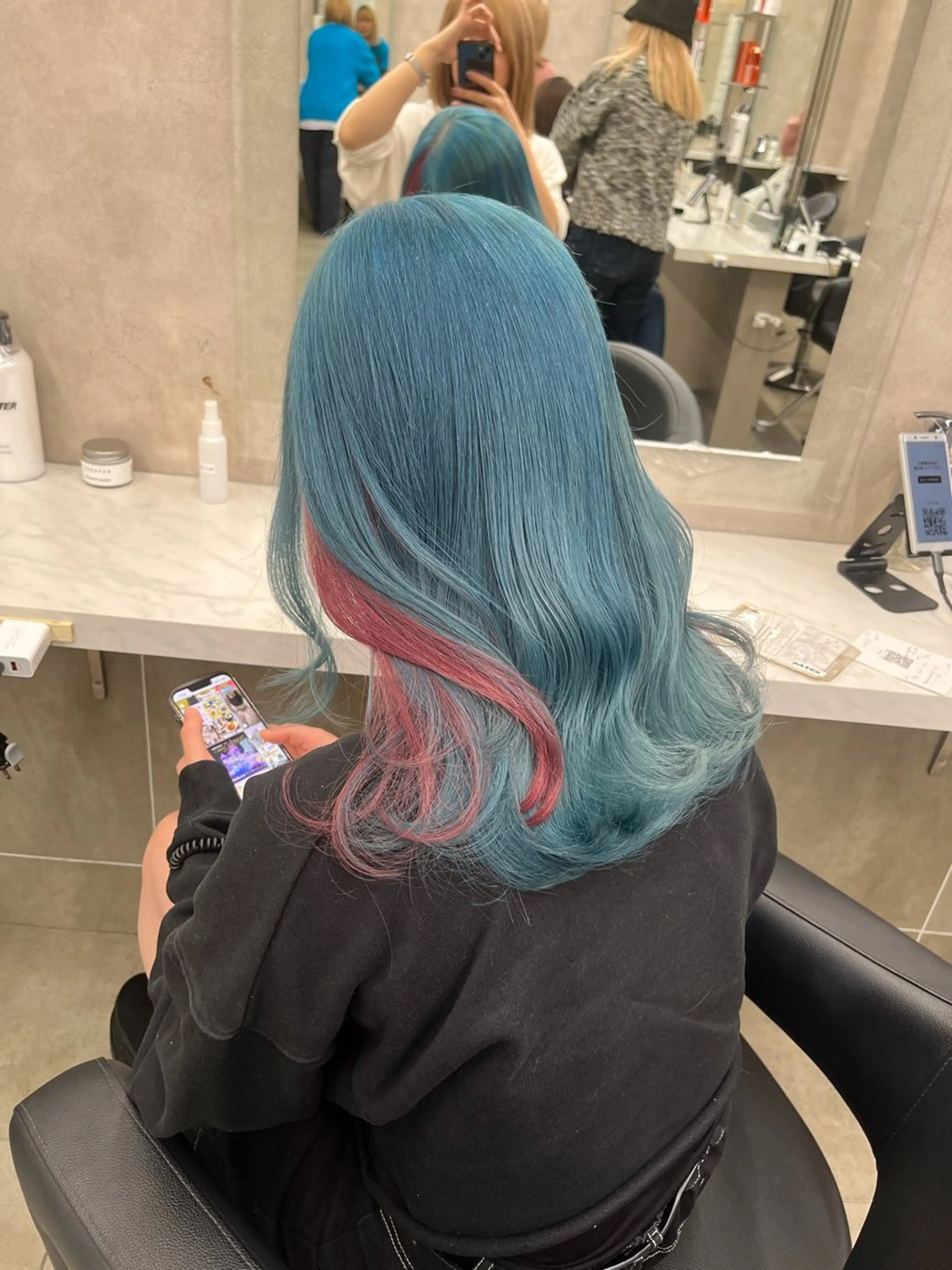 セミロング ヘアカラー トリートメント ヘッドスパ ヘアセット 寒色＆ブリーチ特化 寒色MiOのヘアスタイル