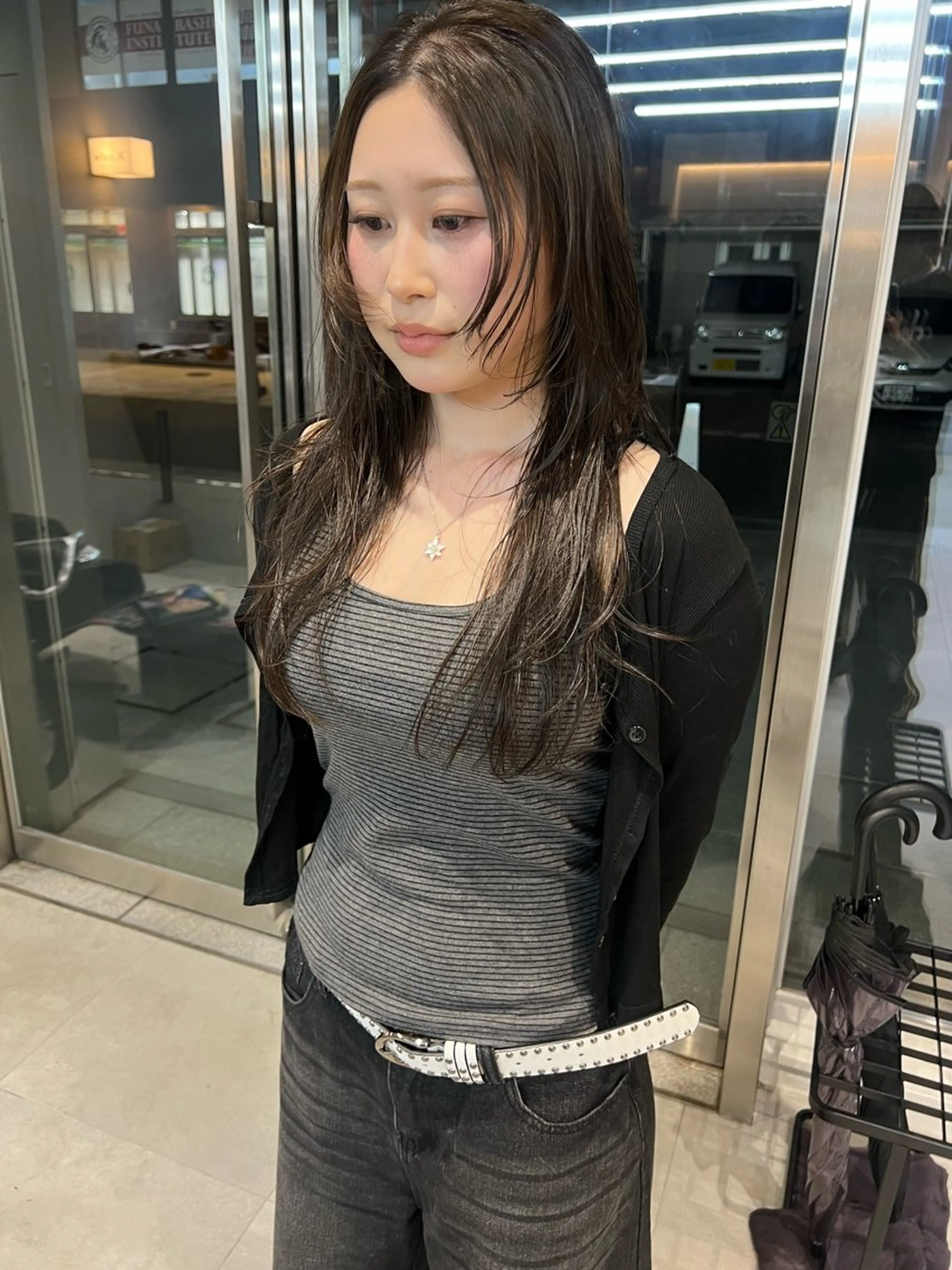 ロング カラー 顔周りカット レイヤーカット カット ヘアカラー トリートメント 吉沢遣人/レイヤー 艶カラー/抜け感のヘアスタイル