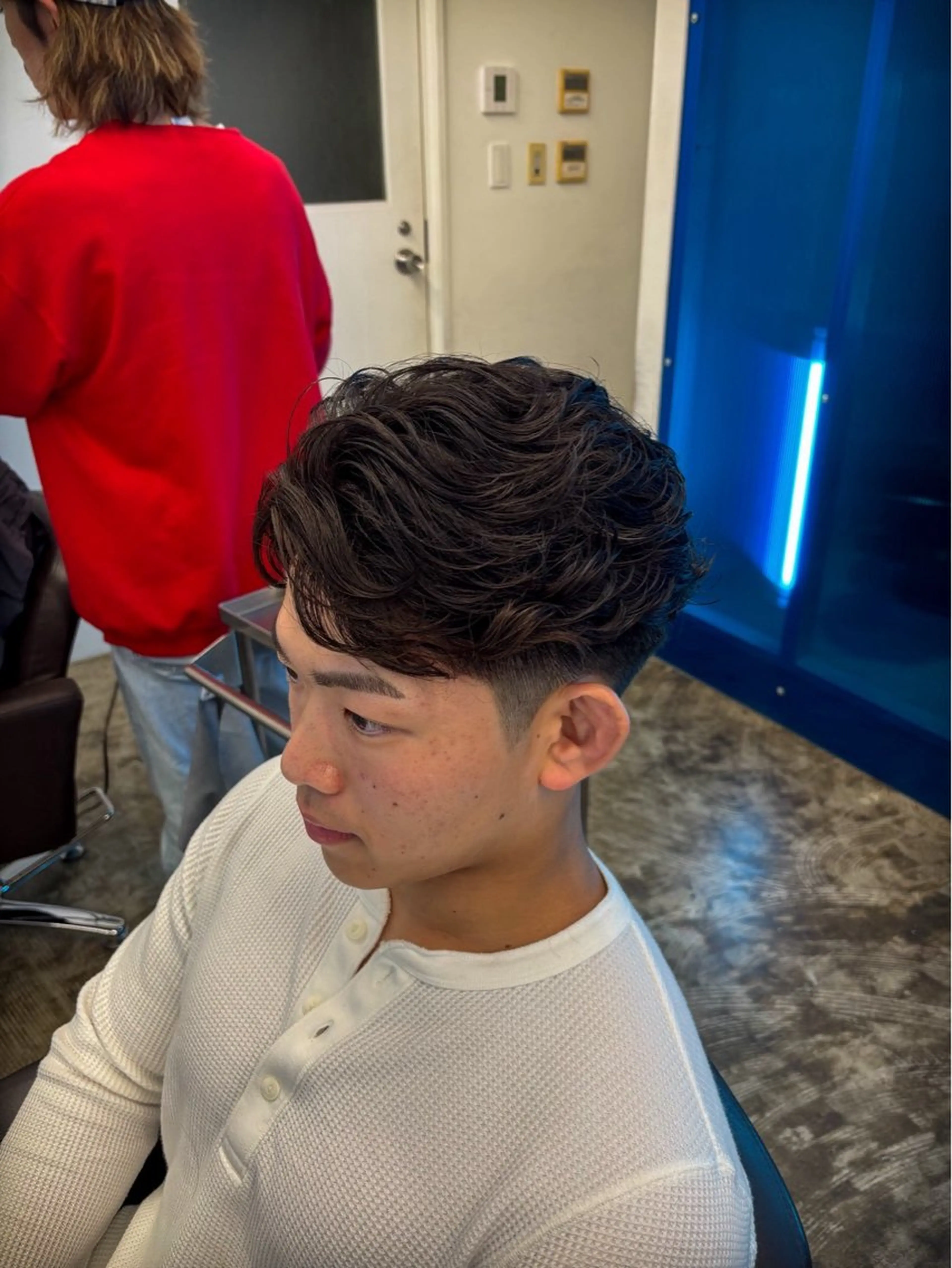 メンズ センターパート メンズパーマ 小林 大和のヘアスタイル