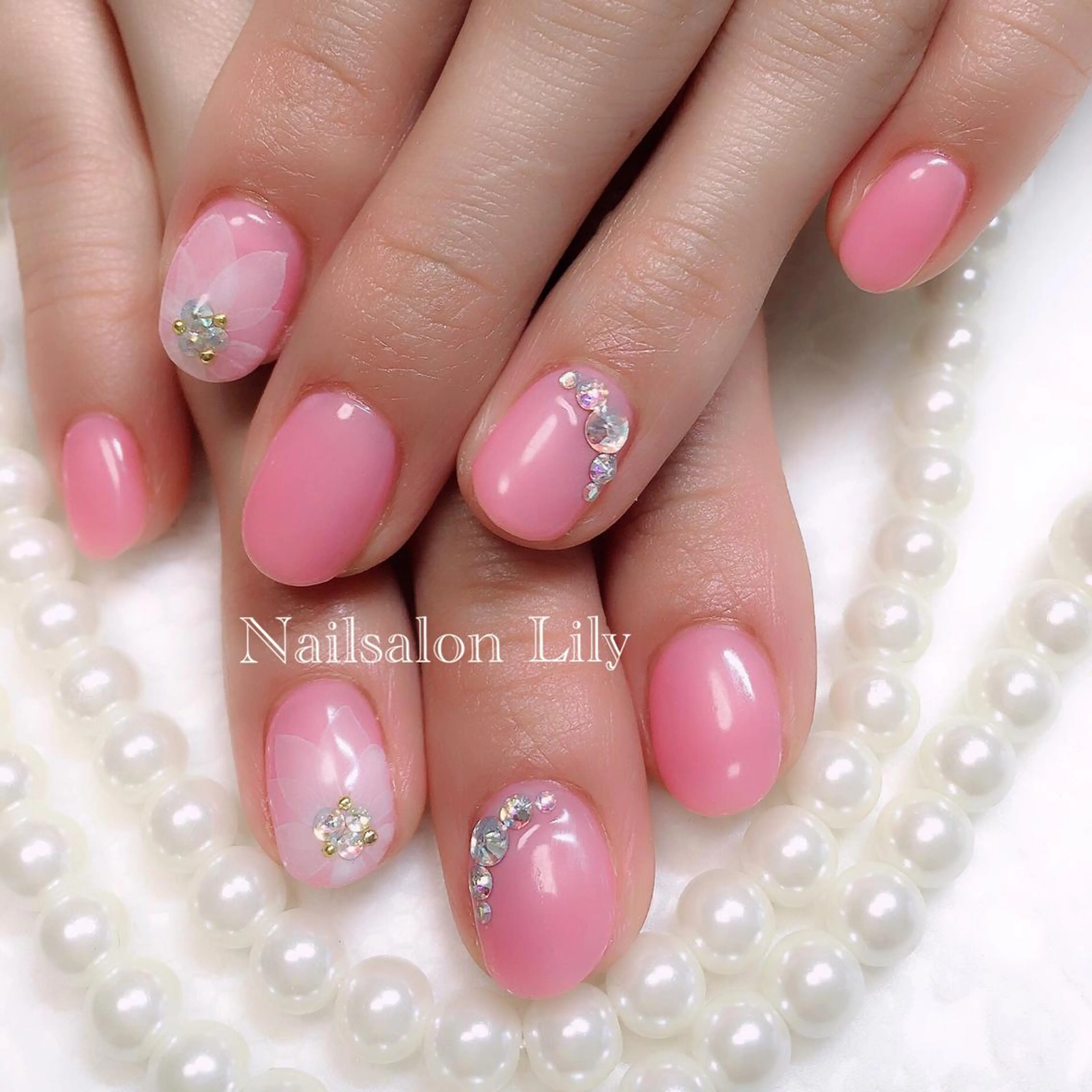 ネイル アートネイル Lily*nail 🌻Mii🌻のネイルデザイン