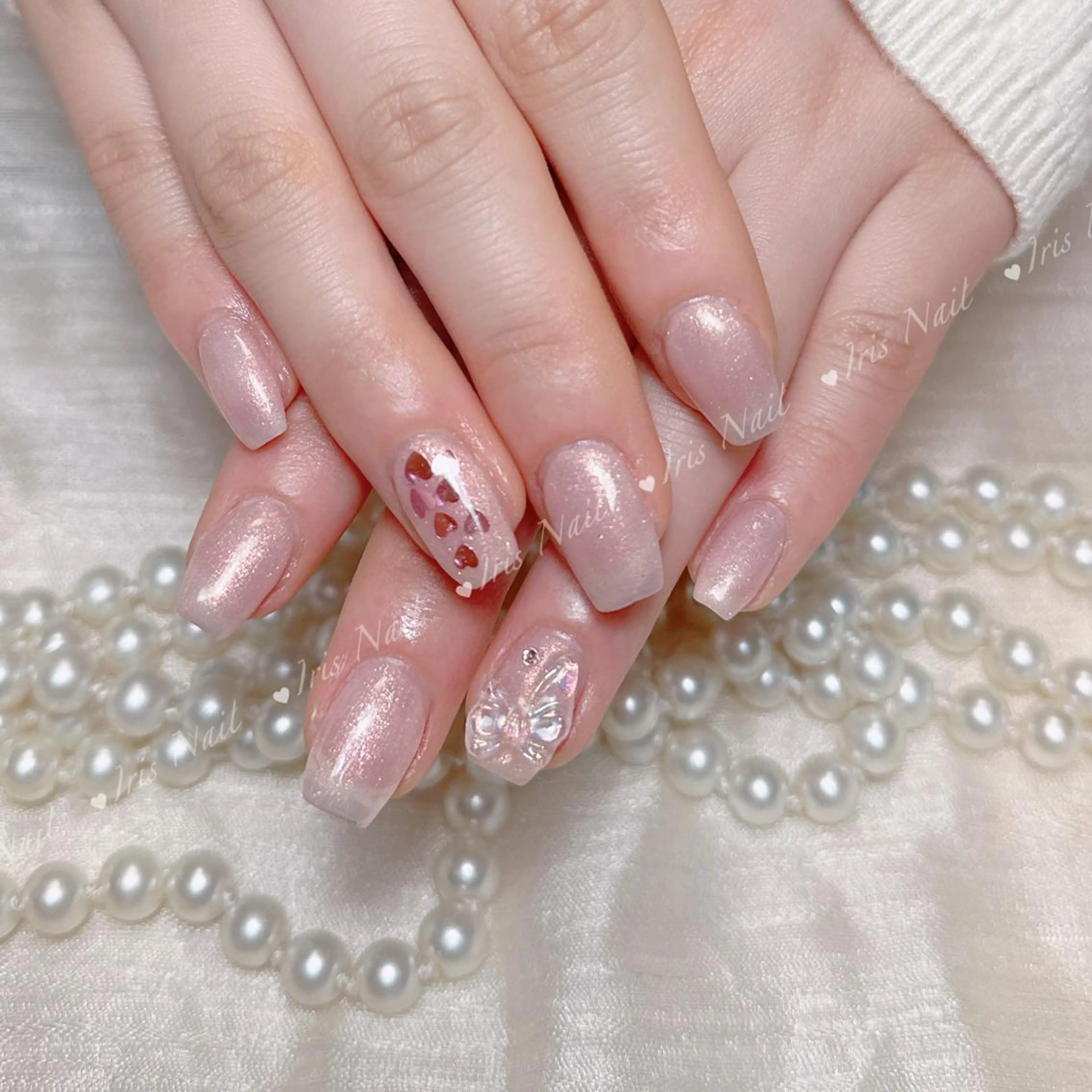 ネイル ホログラムネイル 🍒IRIS Nail🌸のネイルデザイン
