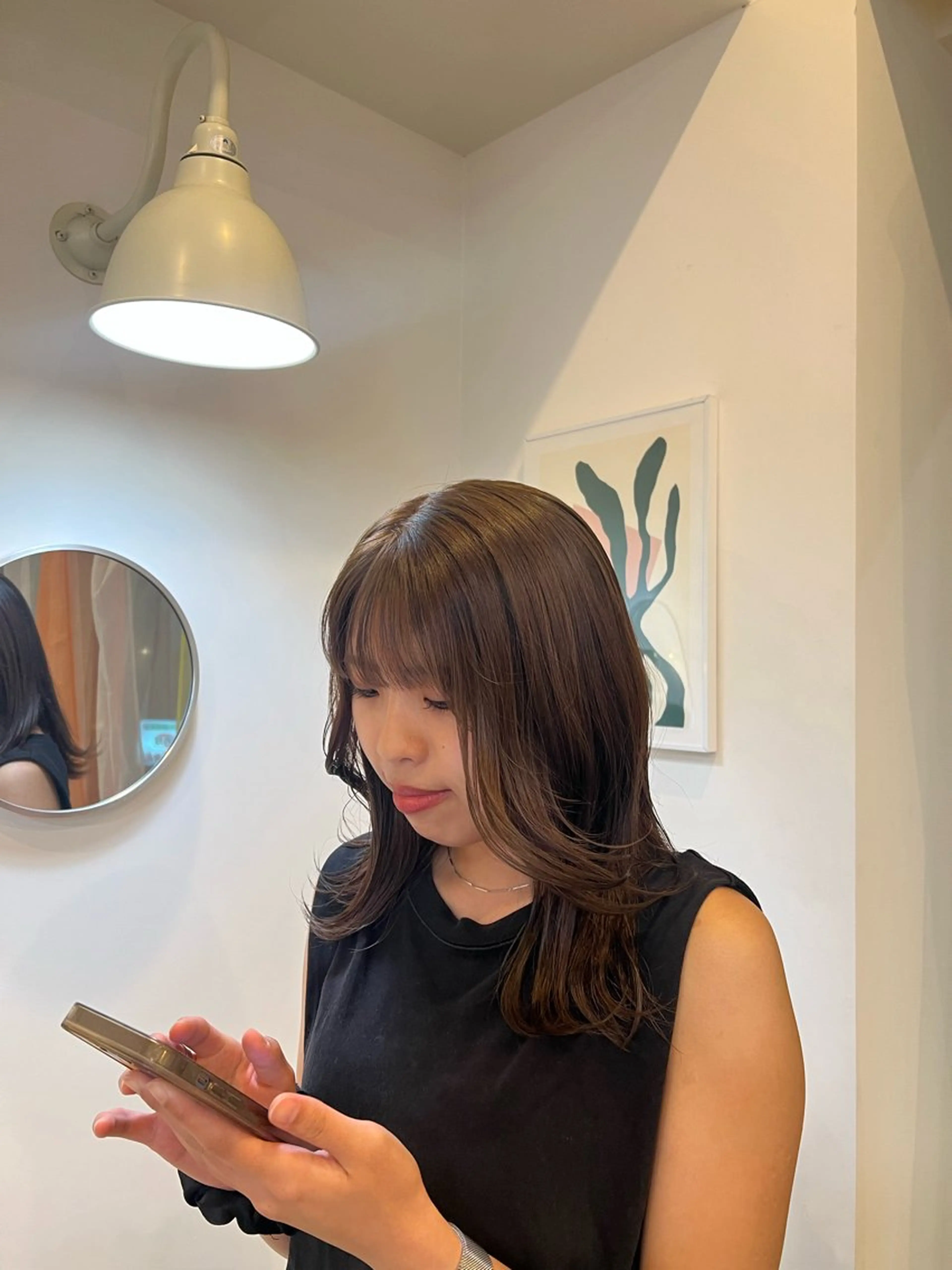 カラー 室屋 鈴音のヘアスタイル