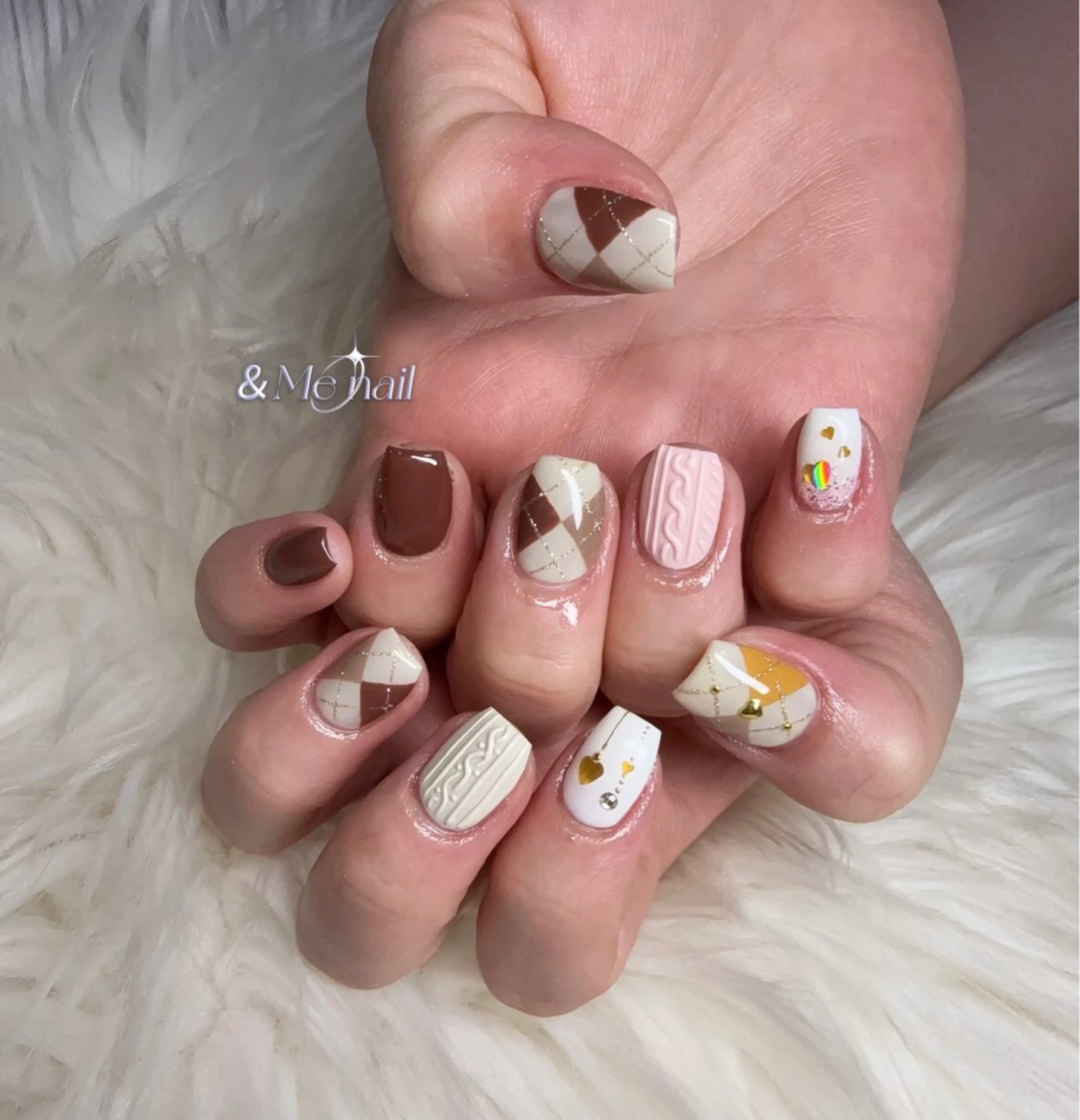 ネイル ハンドネイル &ME ネイルサロンのネイルデザイン