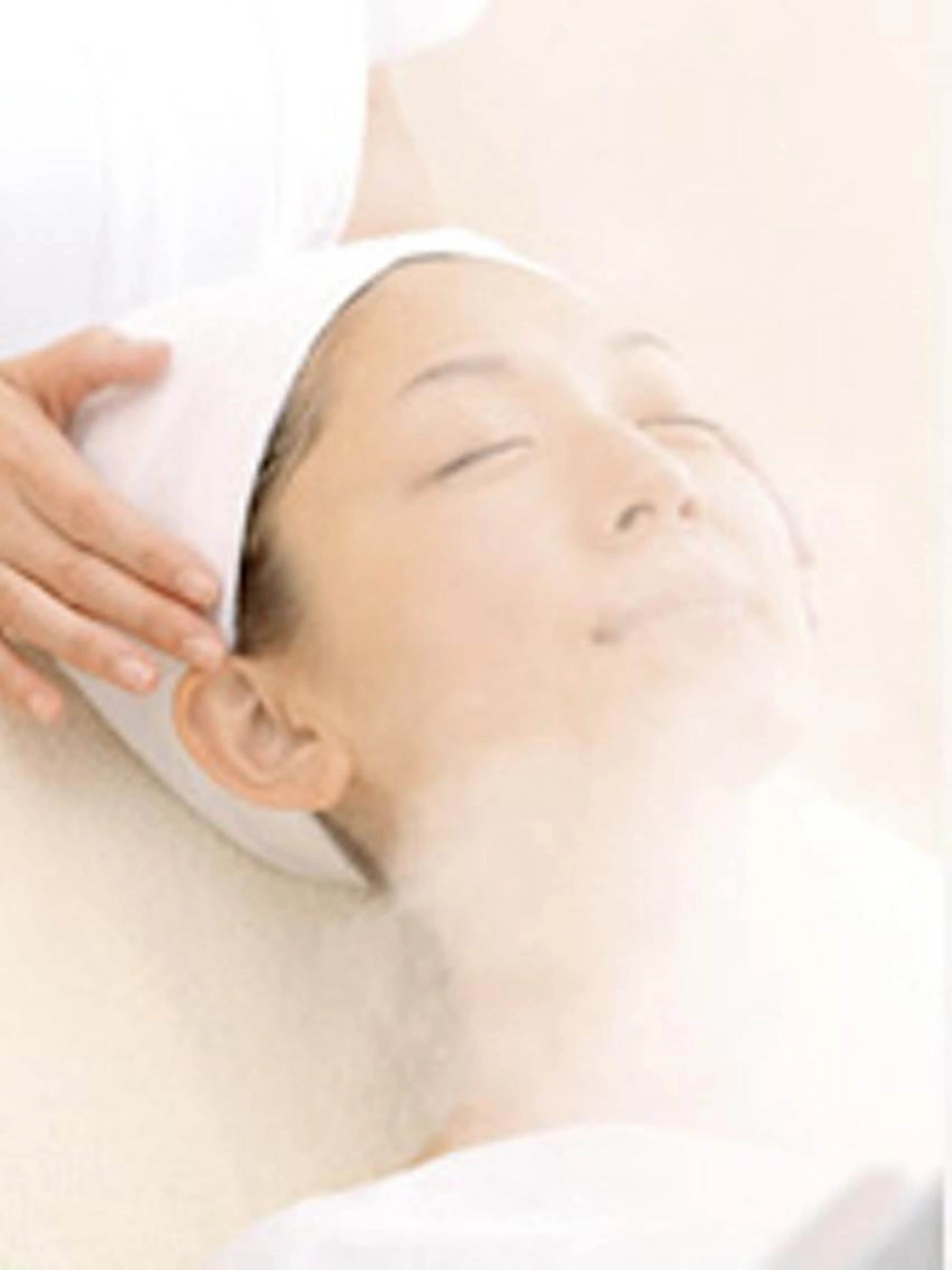 【学生限定】1回で効果が抜群！フェイシャルエステ💆‍♀️ベッドでオールハンドマッサージ🌿＋肌質改善パック❣️の写真