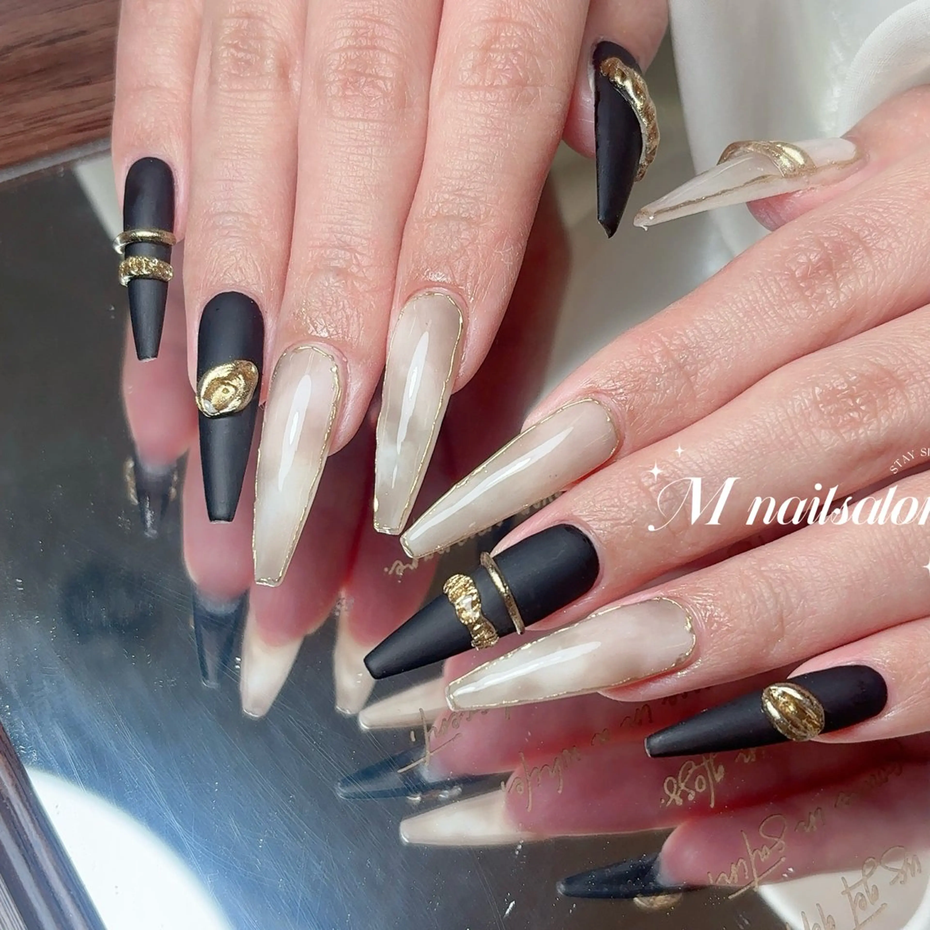 ネイル M🌷nail 長さだし専門店のネイルデザイン