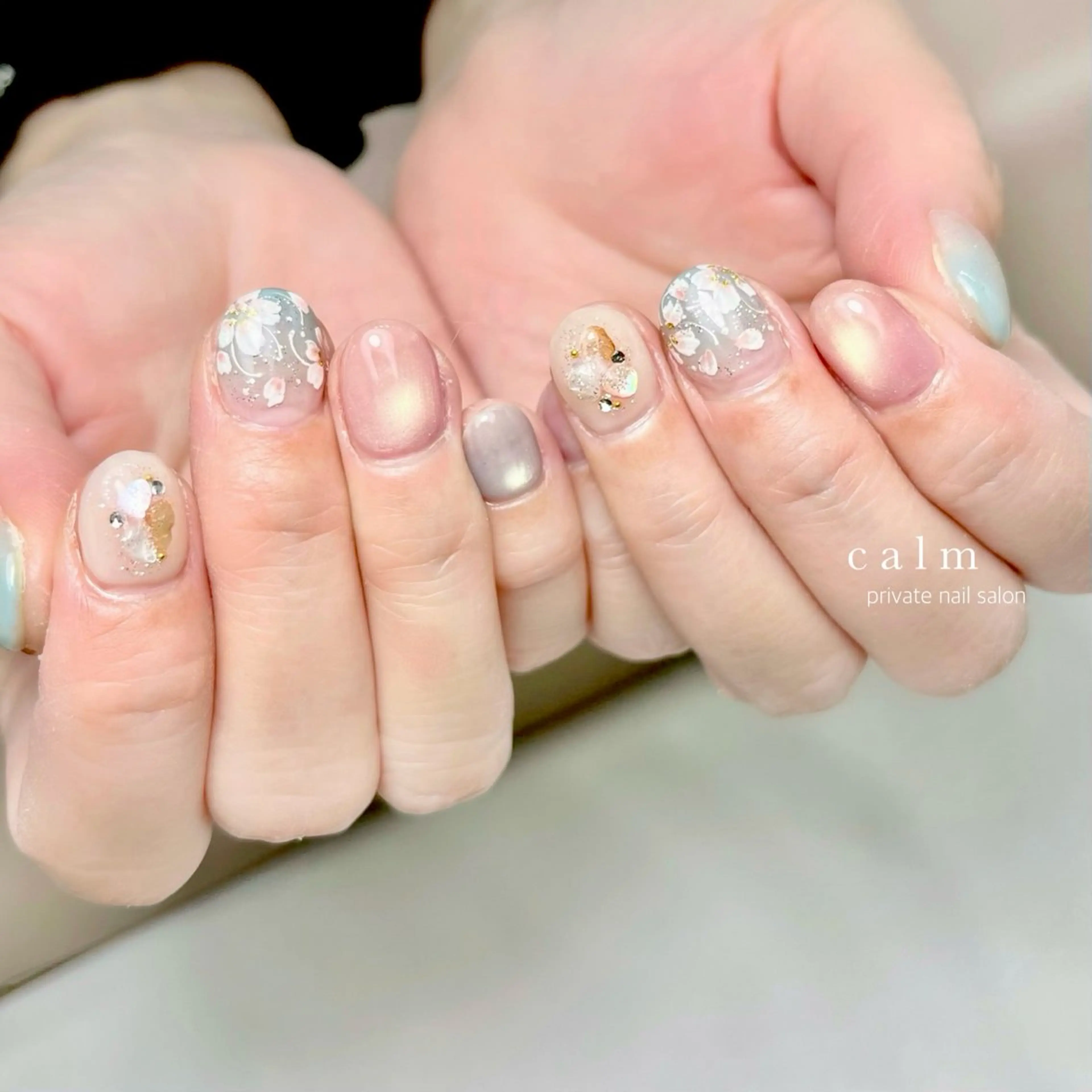ネイル ハンドネイル calm 〔ｶｰﾑ〕のネイルデザイン
