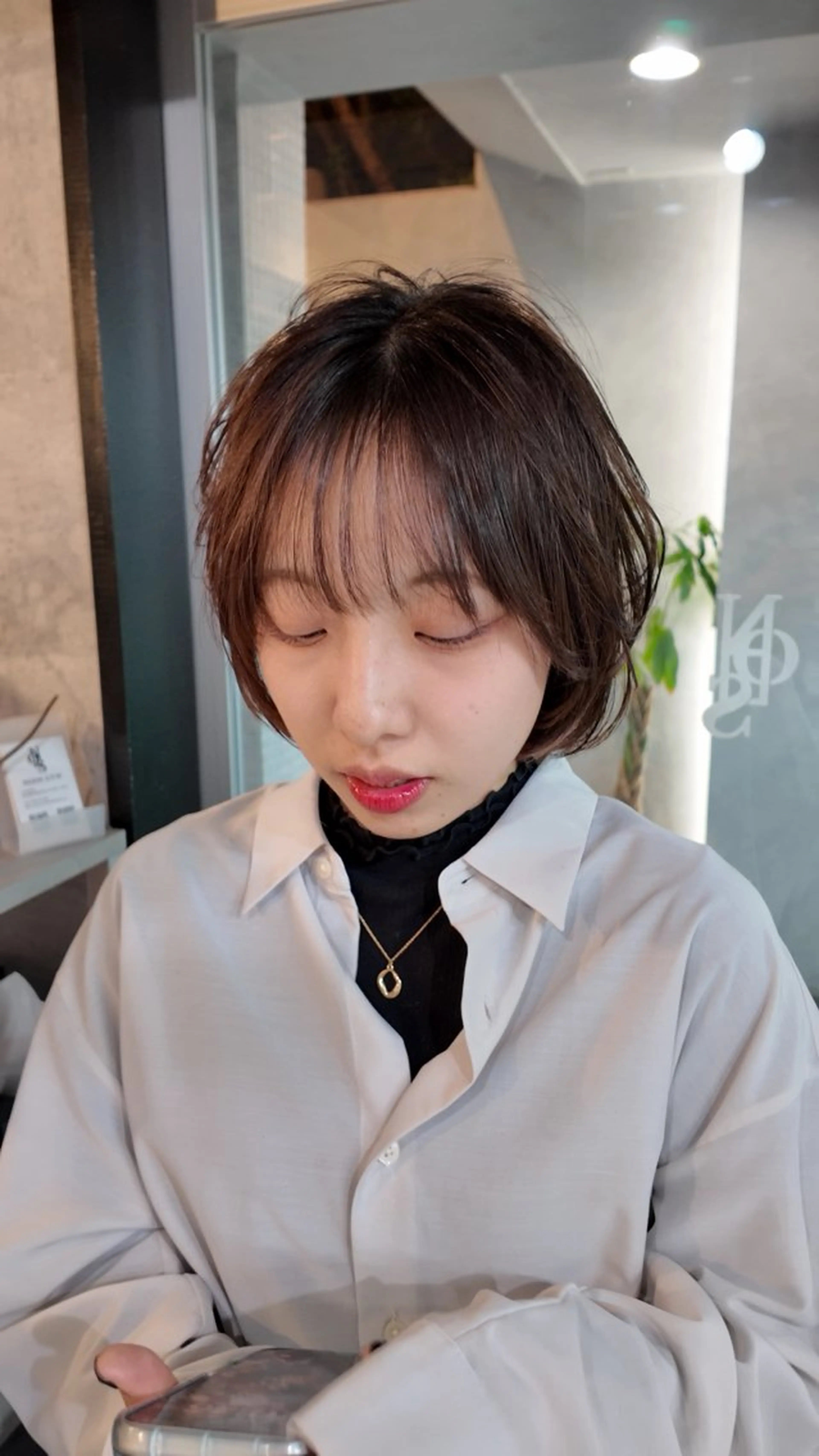 ショート You/透明感カラー レイヤーカット/ボブのヘアスタイル