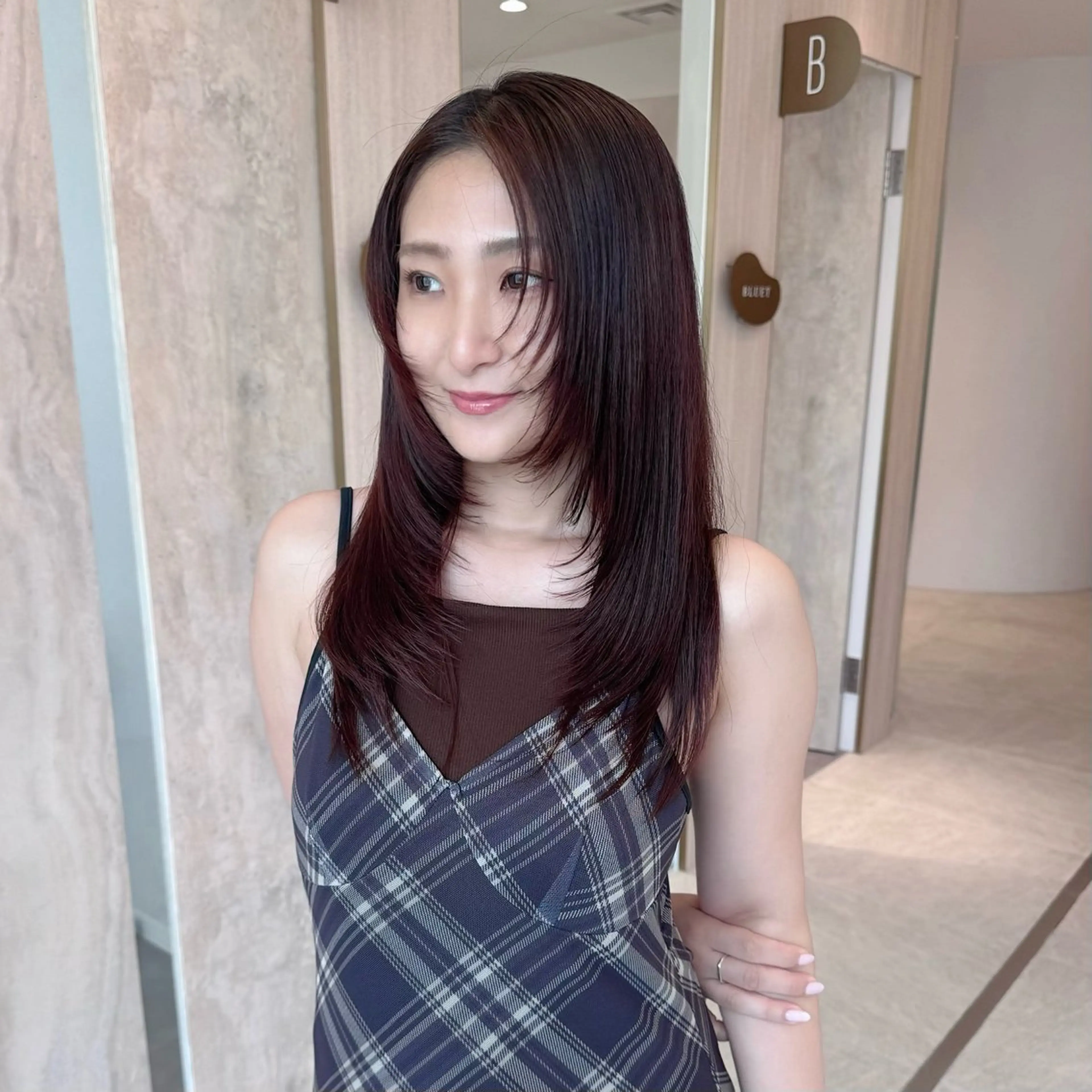 セミロング カット ヘアカラー トリートメント カット特化 /BLUET/新宿のヘアスタイル