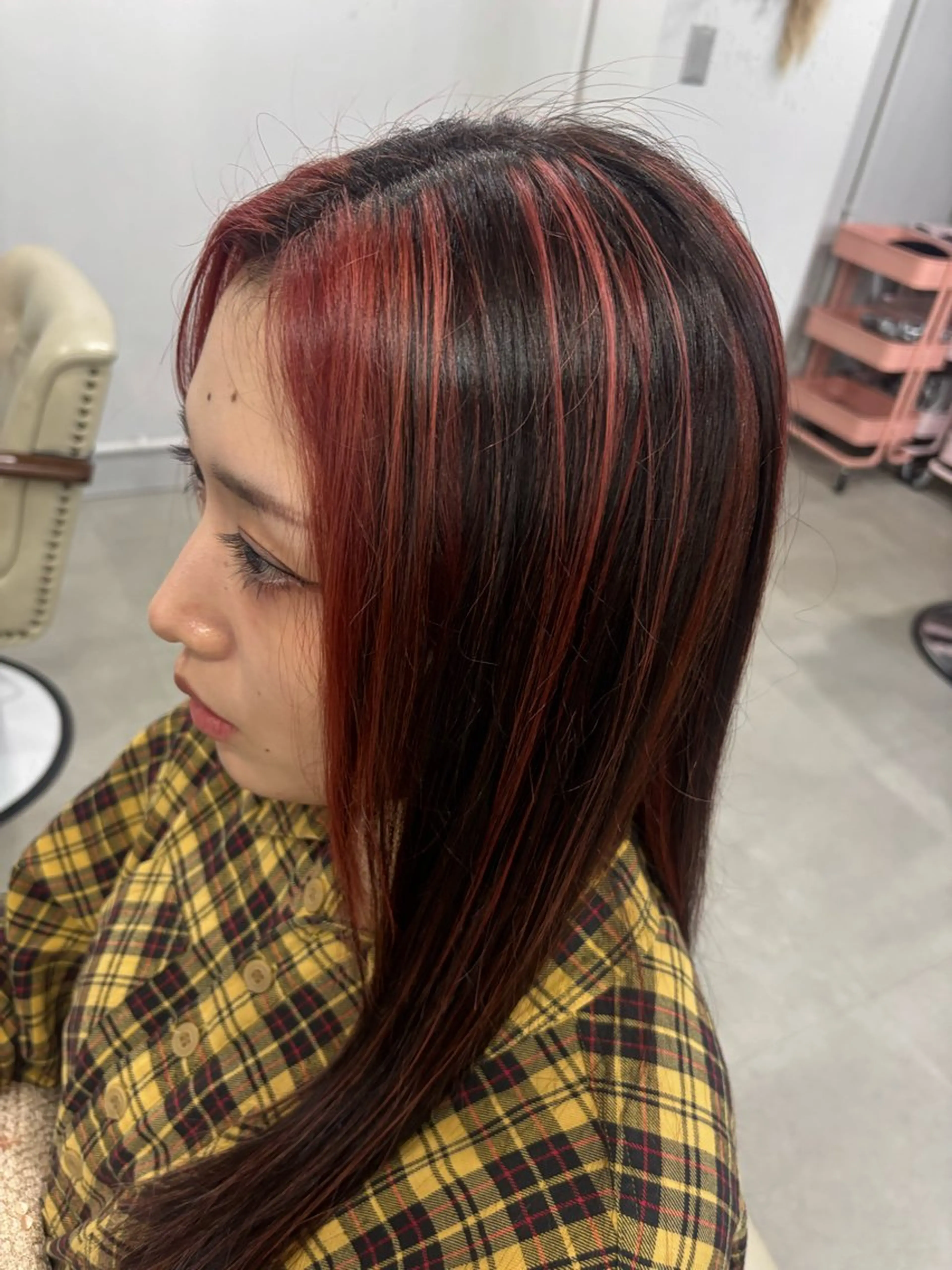 ロング カラー ヘアカラー トリートメント 韓国風🫧透明感 🦄岡庭春菜🎀のヘアスタイル