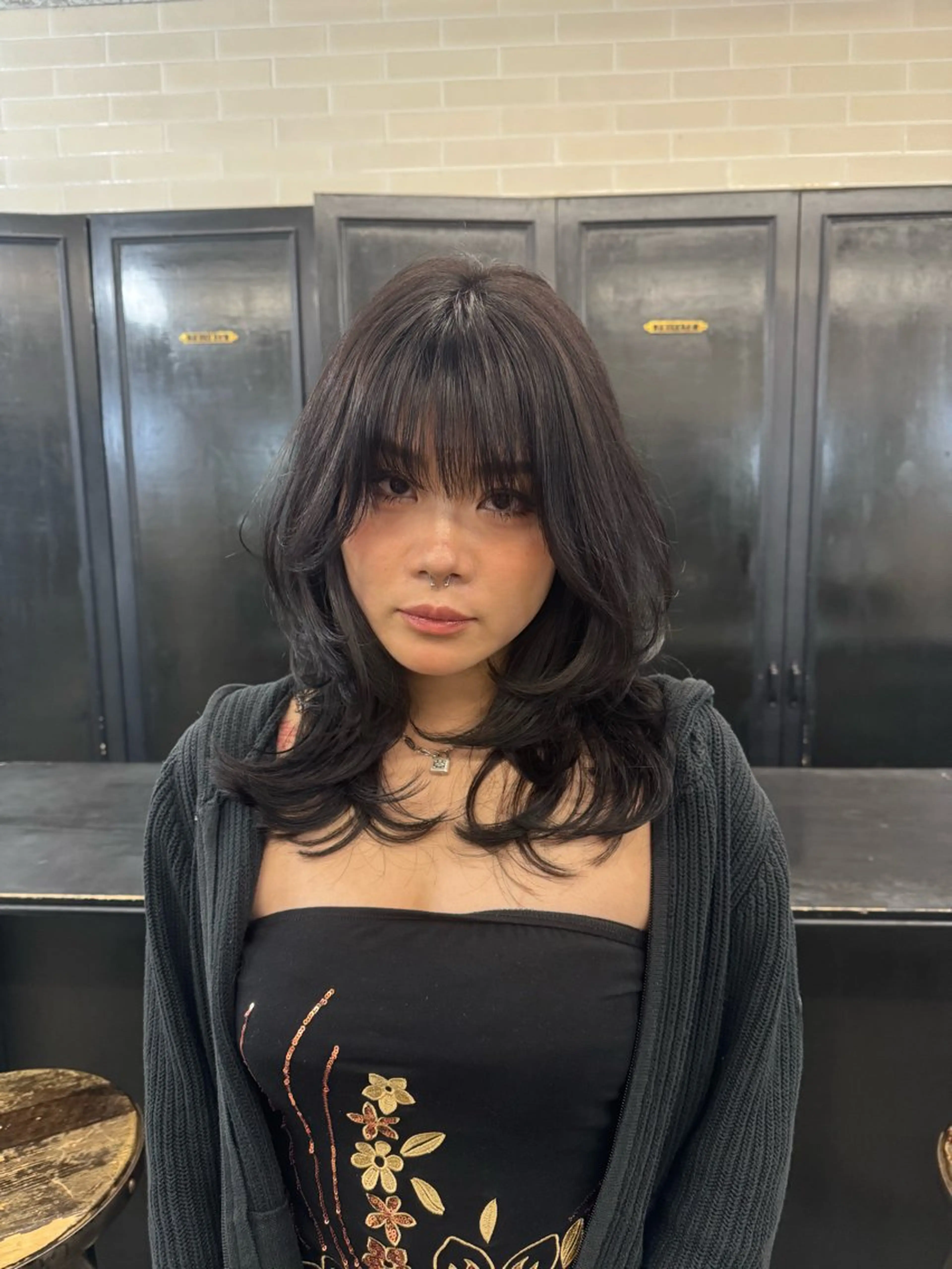 ミディアム カラー 透明感カラー 顔まわりレイヤー レイヤーカット カット ヘアカラー トリートメント 🌟小顔レイヤー× 赤み消し透明感カラーのヘアスタイル