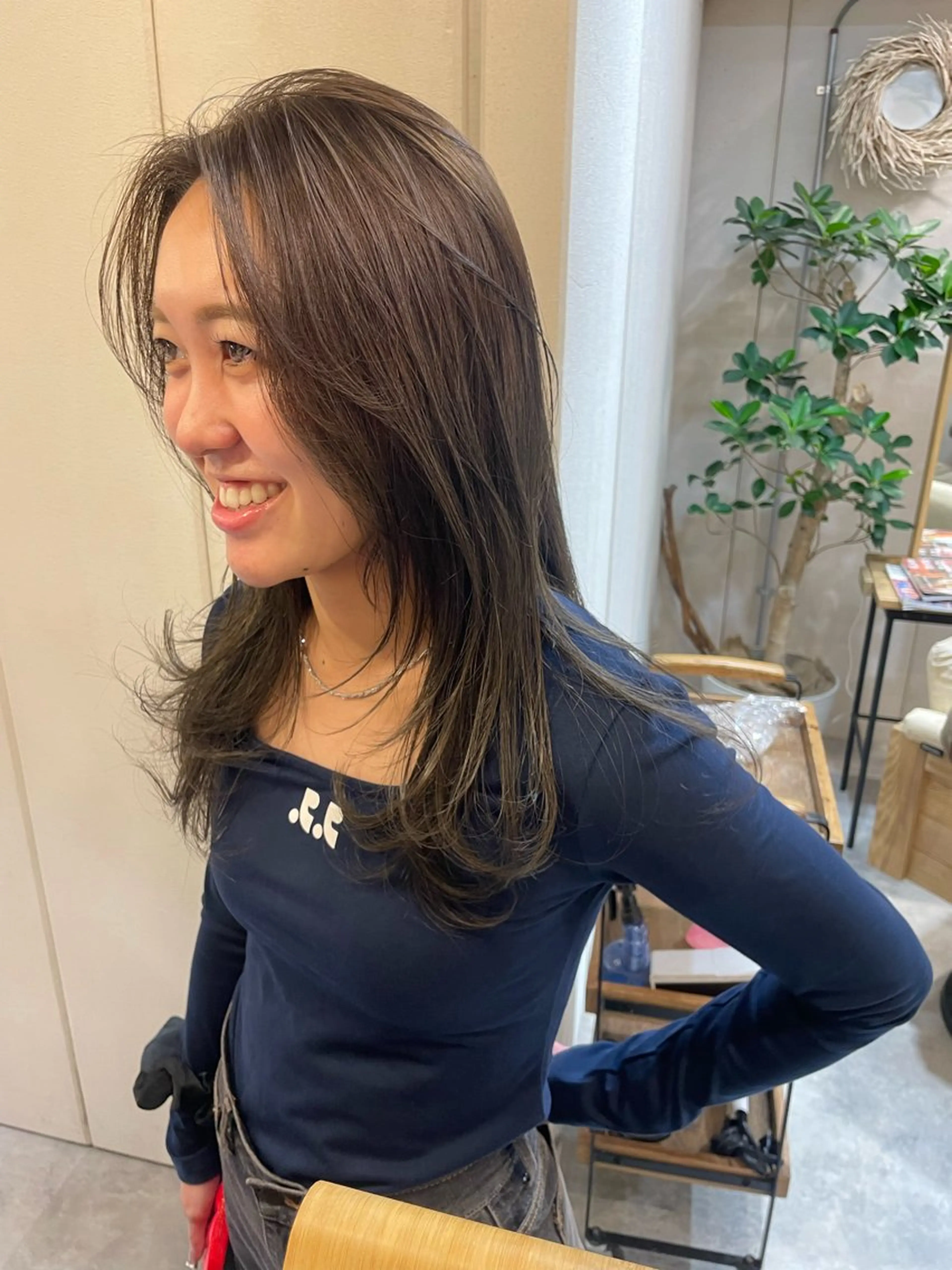 セミロング カット ヘアカラー 透明感カラー 🦋AYAのヘアスタイル