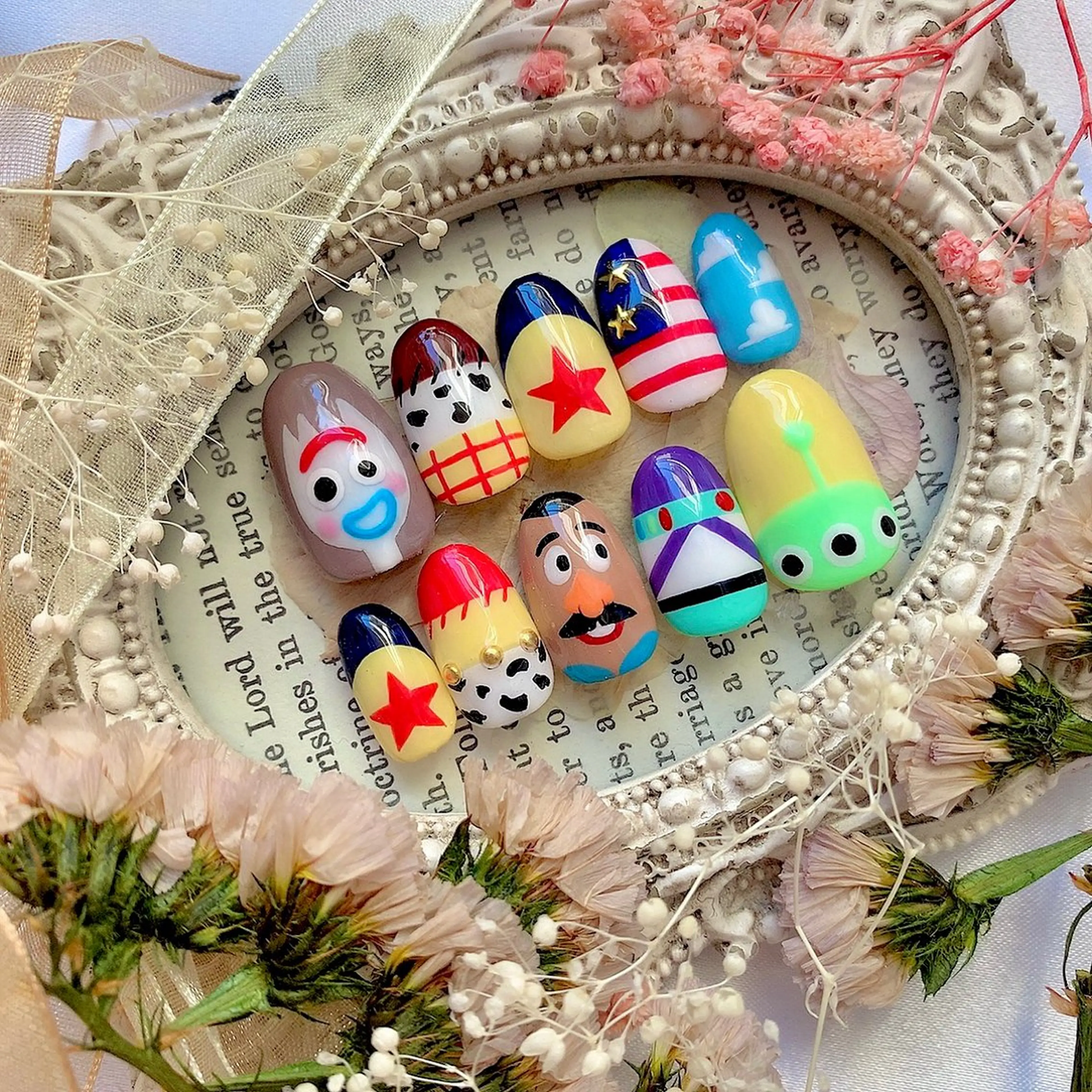 ネイル アートネイル キラキラネイル 韓国ネイル 持ち込み ストーンネイル 3Dアートネイル💗 都築レナのネイルデザイン