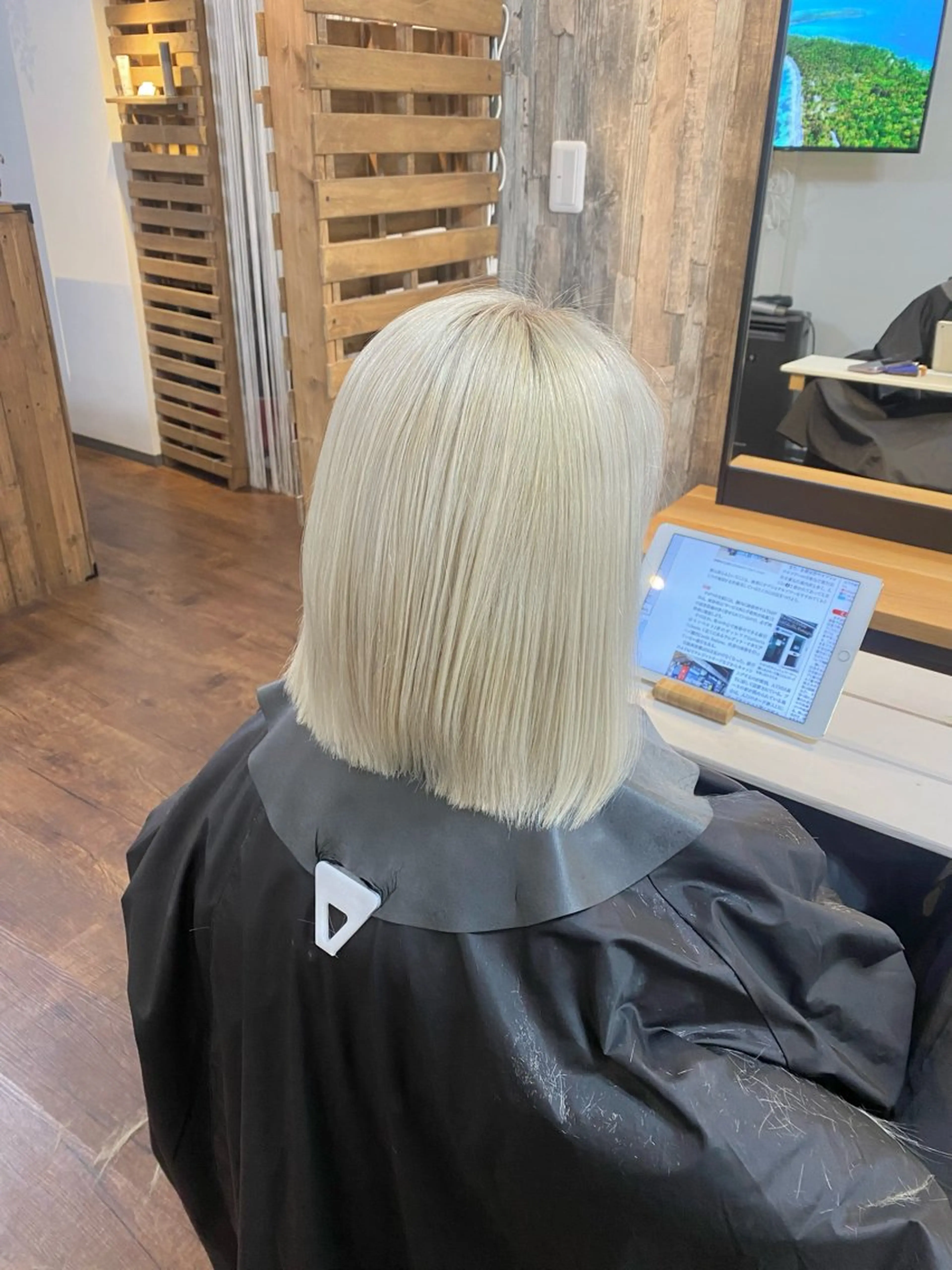 ショート カラー ブロンド ホワイトブロンド カット ヘアカラー トリートメント Luzir⭐︎ GEN⭐︎のヘアスタイル