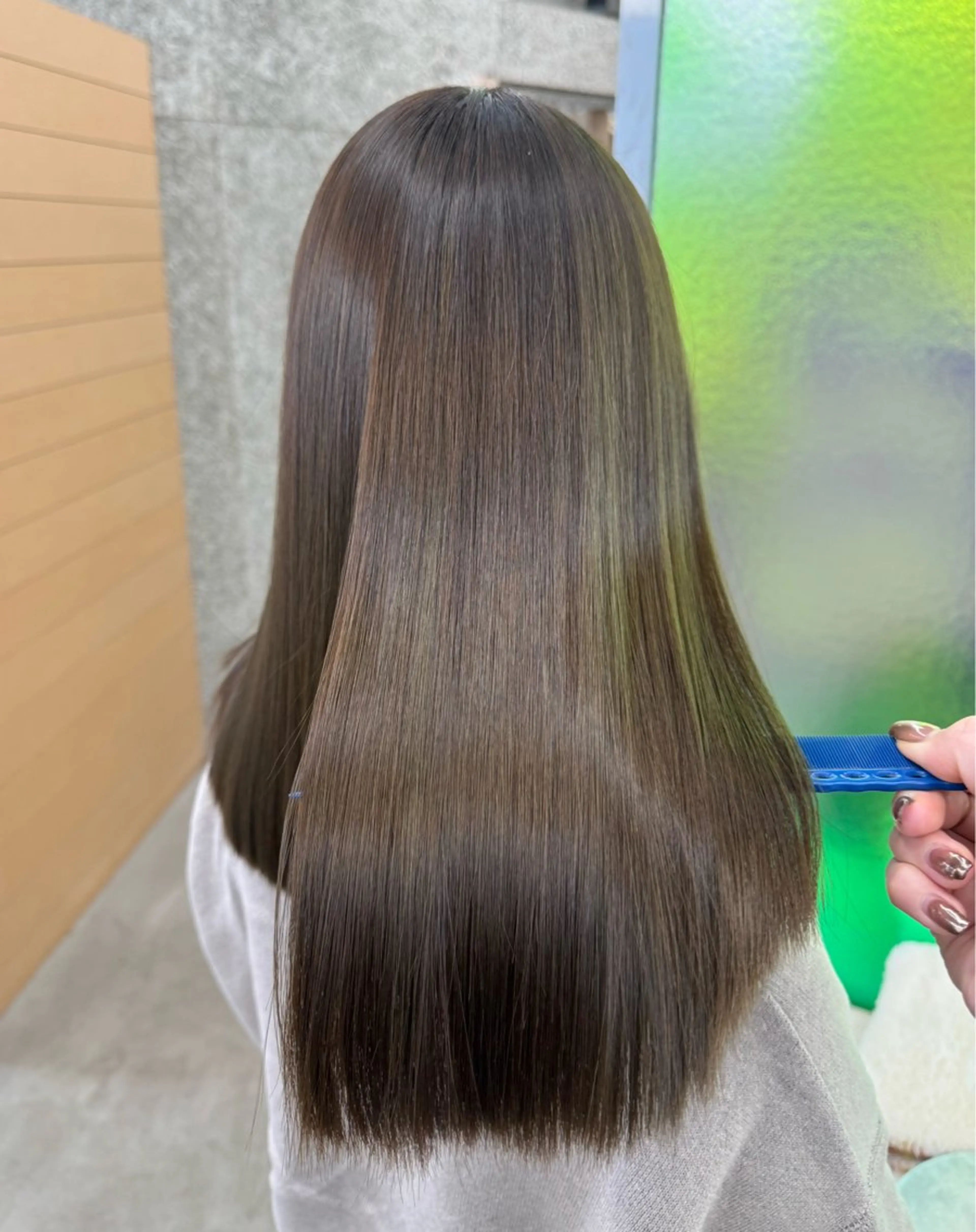 ロング カラー ベージュカラー オリーブベージュ カット ヘアカラー 縮毛矯正 トリートメント 髪質改善×艶髪 🤍amane🤍のヘアスタイル