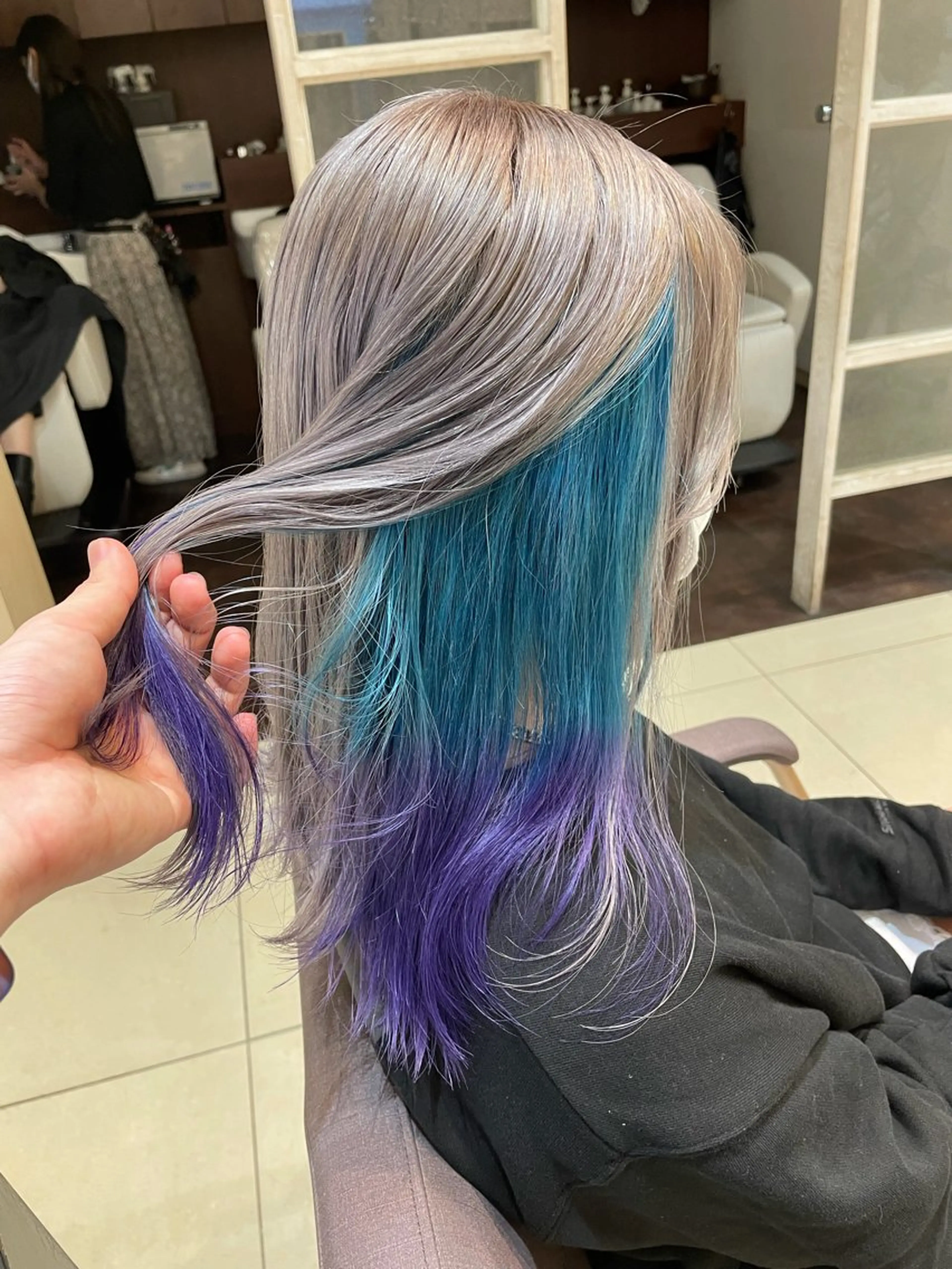 ロング カラー インナーカラー カット ヘアカラー トリートメント 《ブリーチ/赤み消し /髪質改善》若松良樹のヘアスタイル