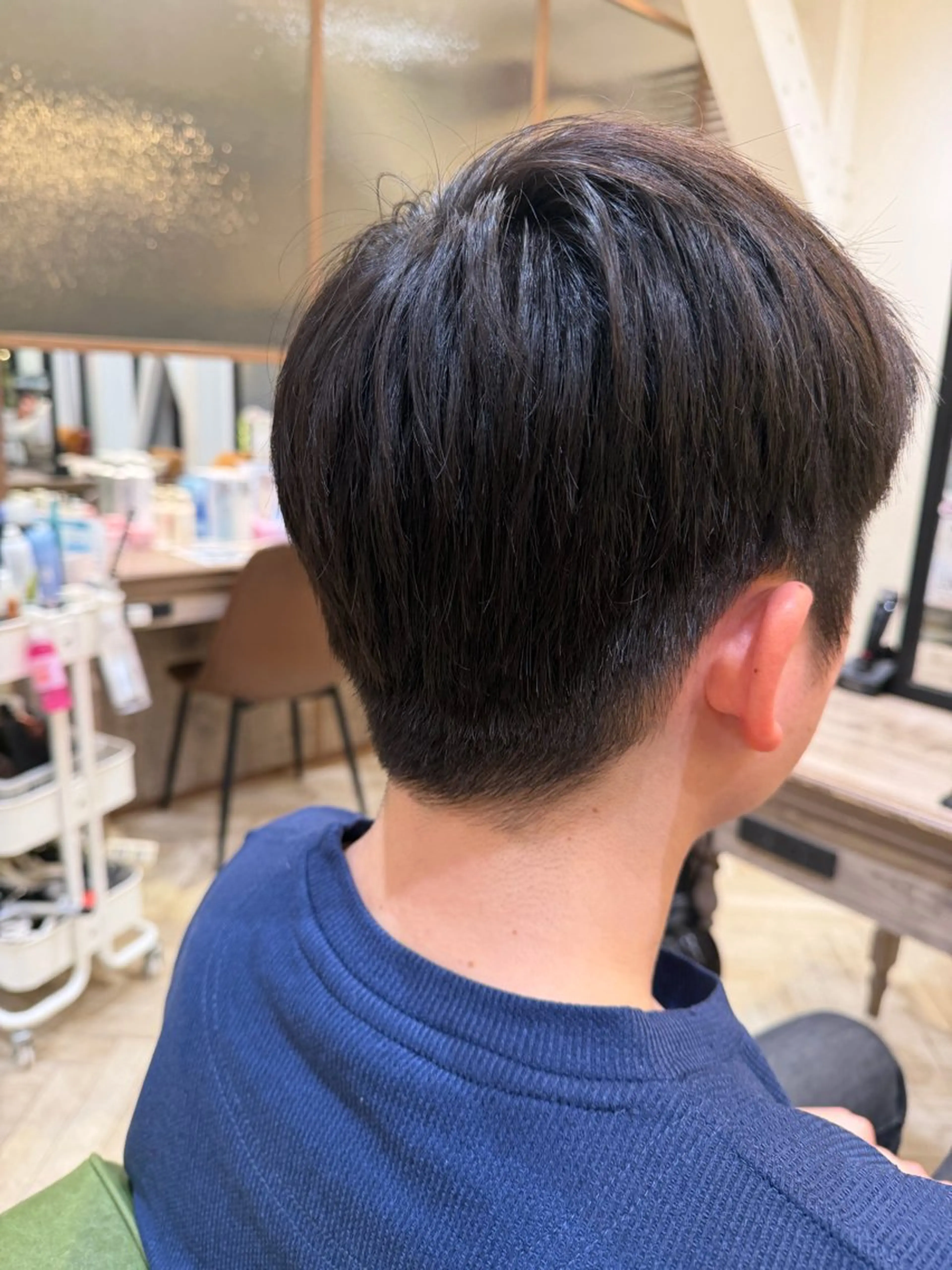 メンズ 栗屋野 明希のヘアスタイル