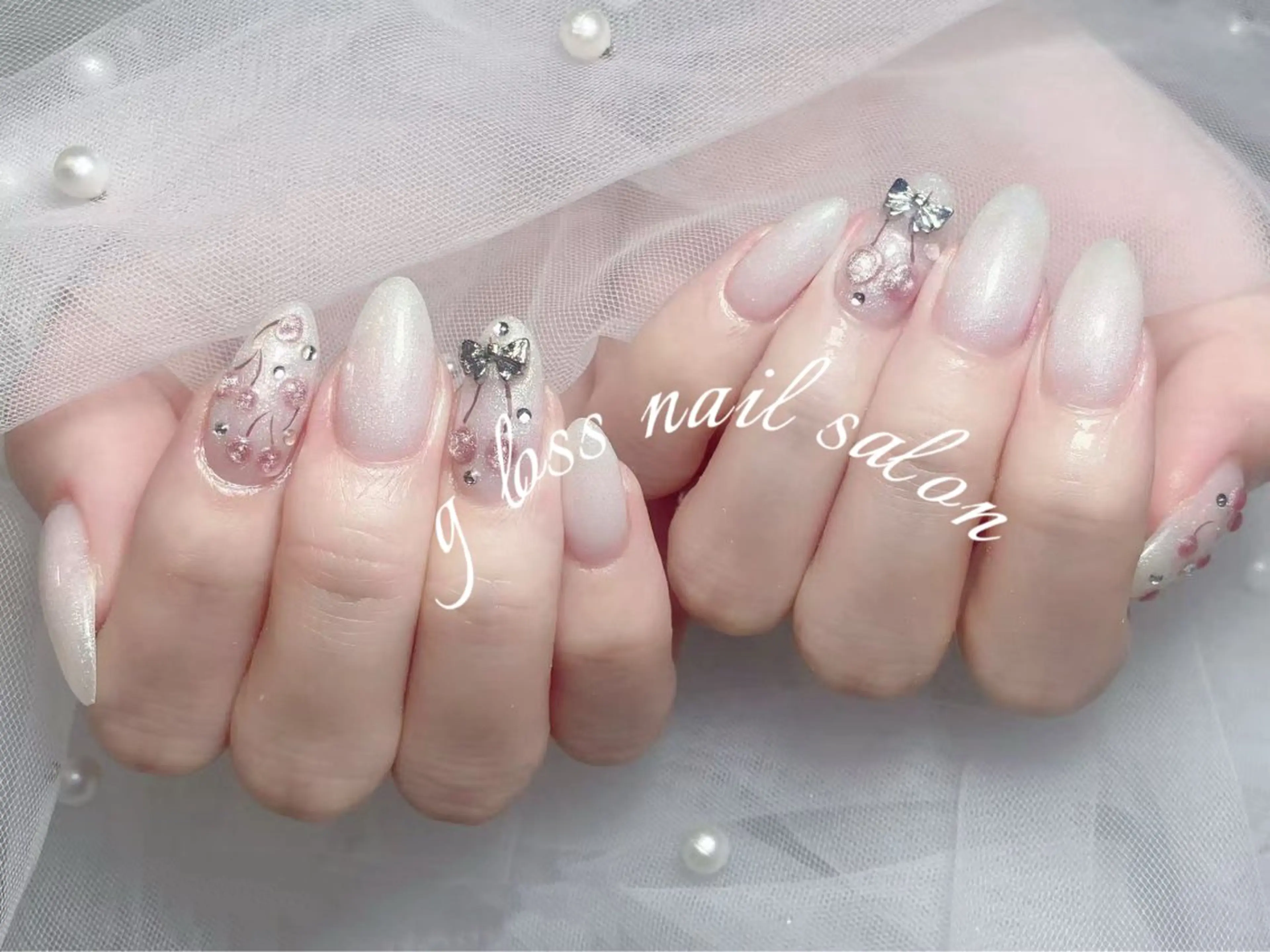 ネイル りこ💅 gloss nailのネイルデザイン