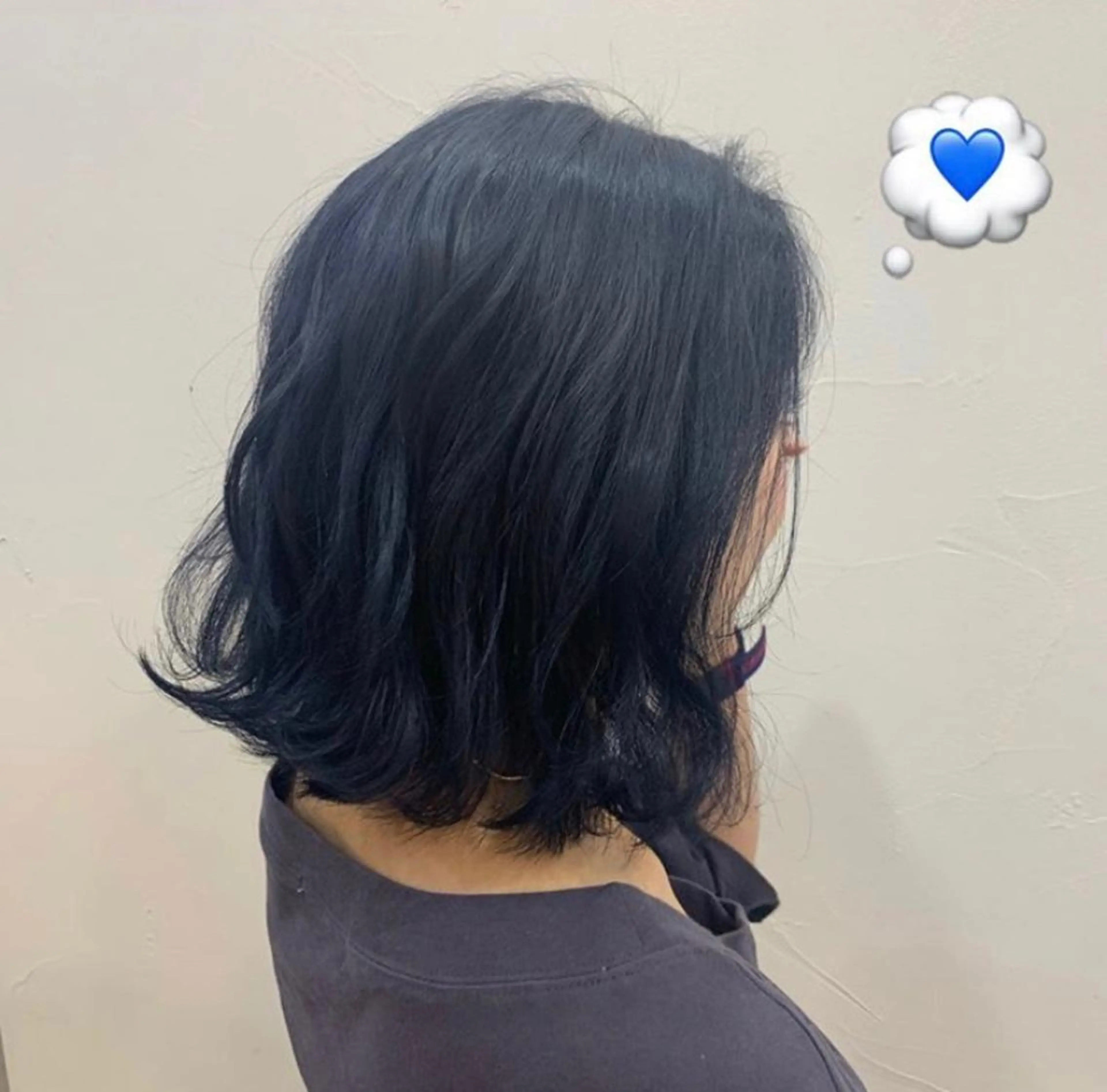 ミディアム 顔まわりレイヤー/ bob及川亜沙美のヘアスタイル