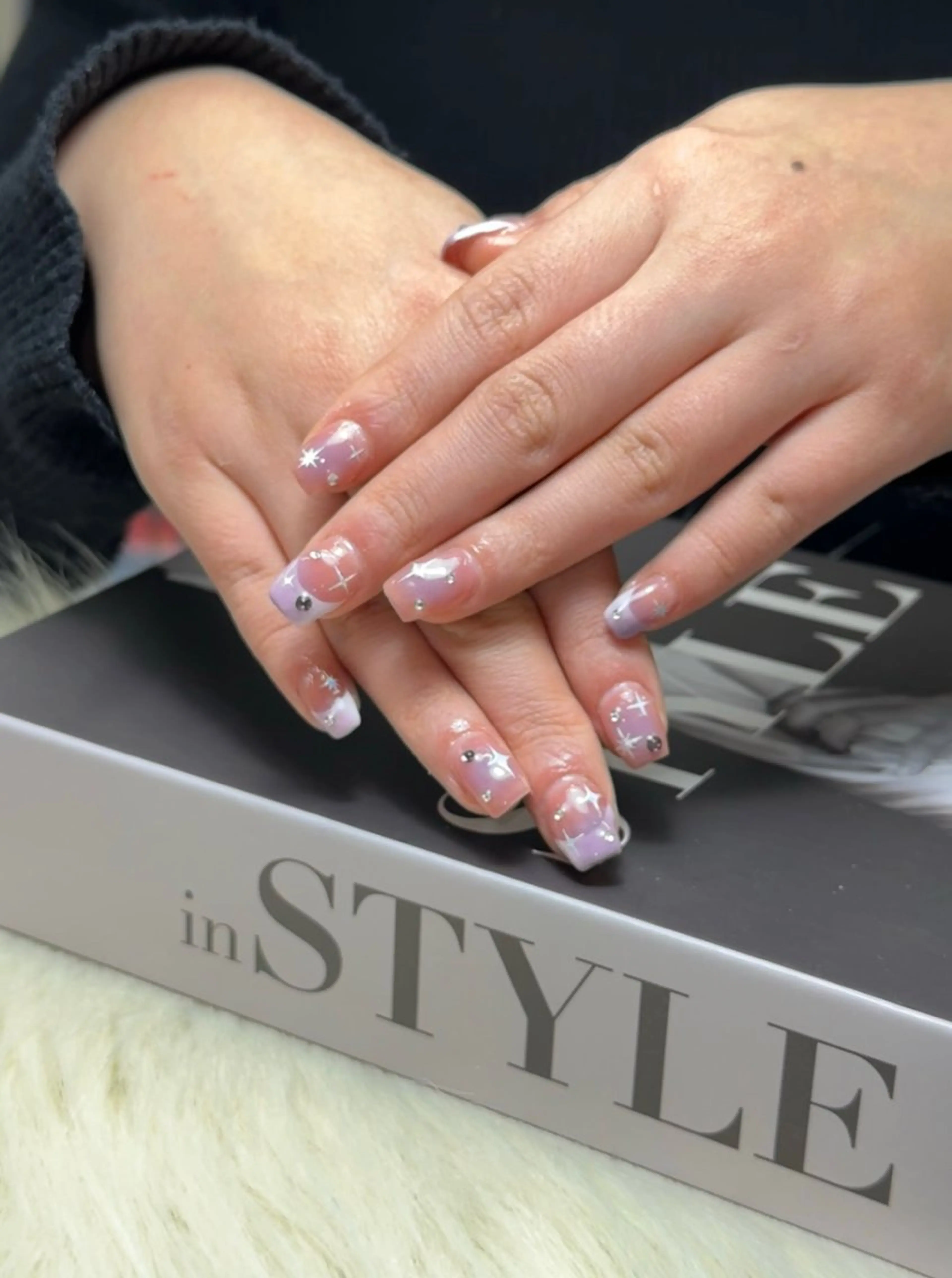 ネイル アートネイル ジェルネイル 韓国ネイル パラジェル 赤色 if Hair＆Nail Salon所属・IKA /海外ネイル /個性派/ワンホンのネイルデザイン