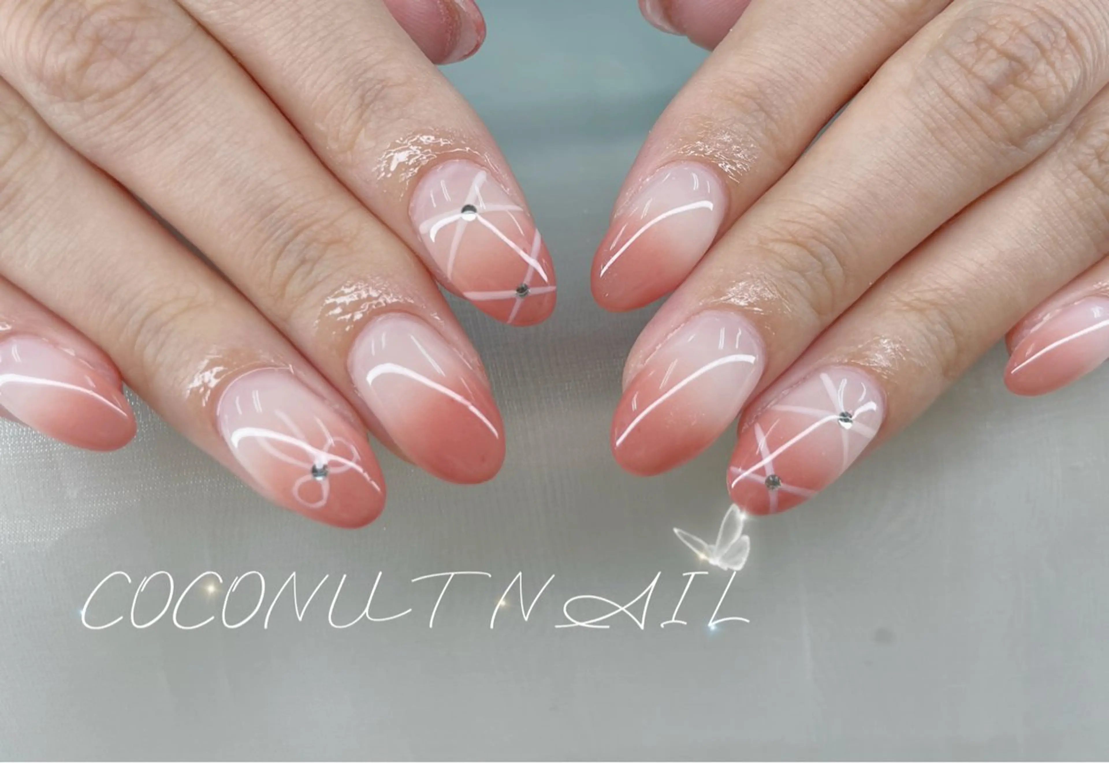 ネイル べっ甲ネイル フレンチネイル キラキラネイル マグネットネイル 大理石ネイル(マーブル) ハンドネイル 神田 ココナッツのネイルデザイン