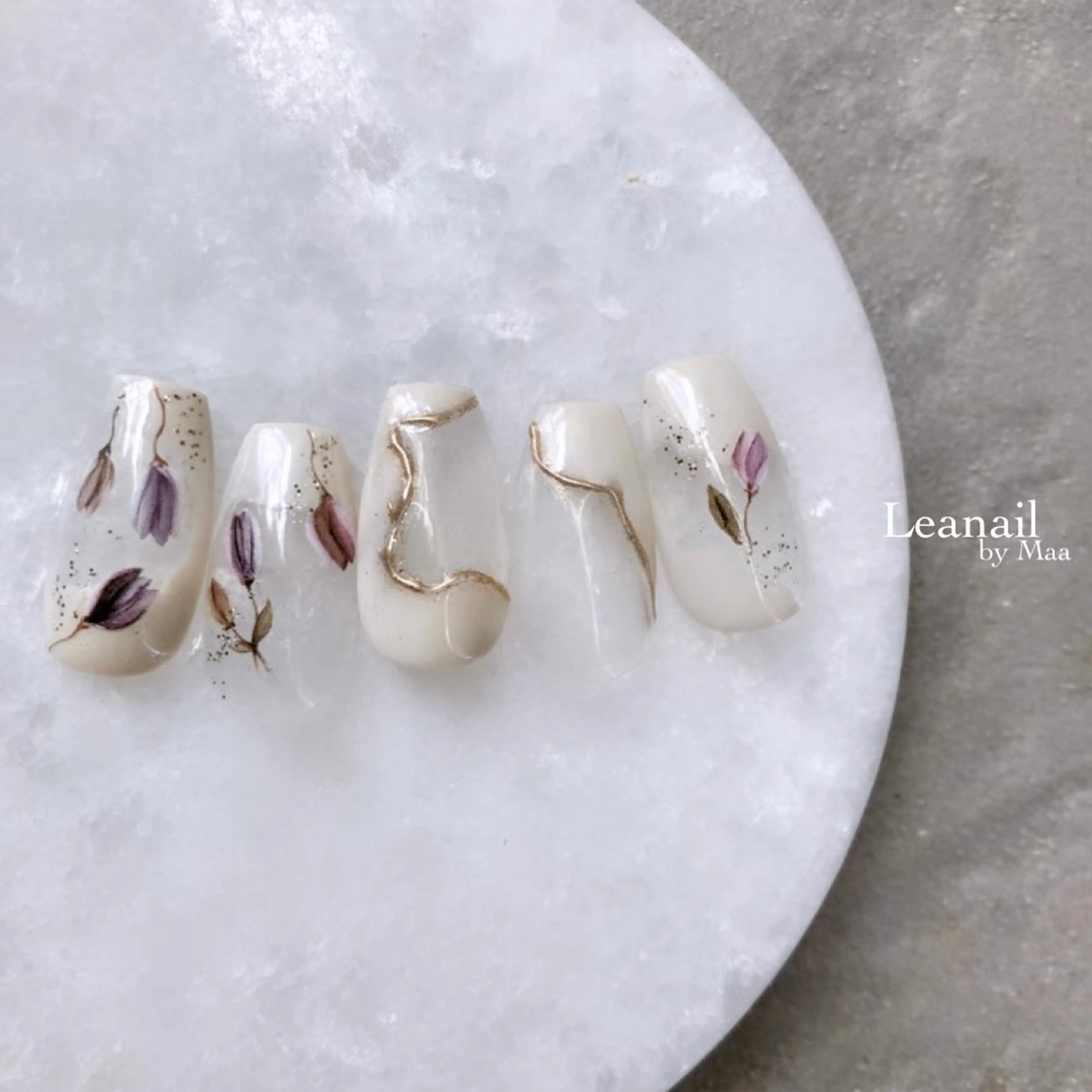 ネイル private_ salon.Leaのネイルデザイン