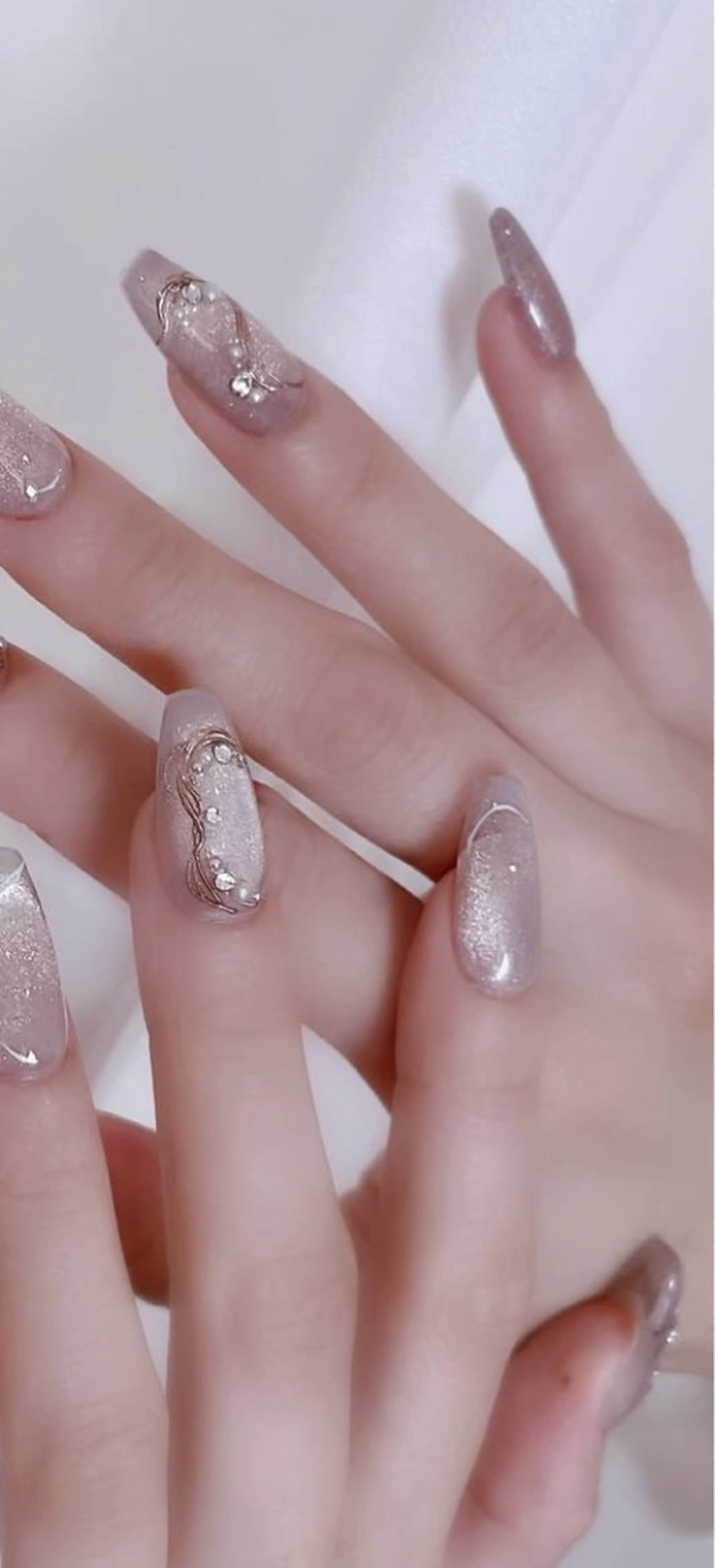 ネイル シンプルネイル ハンドネイル JISOO ANA.CHUOのネイルデザイン