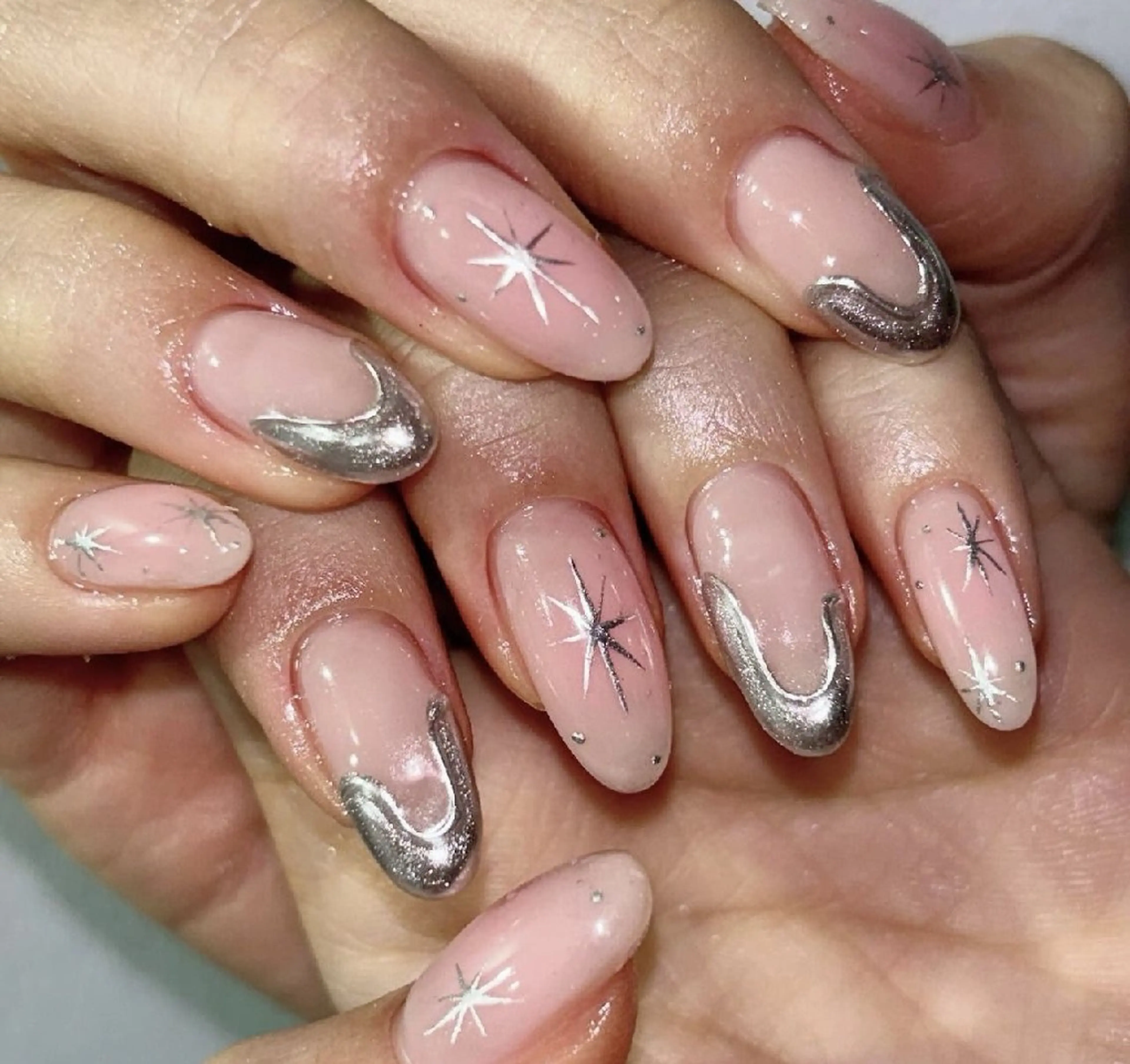 セミロング ninabeauty 新宿のネイルデザイン