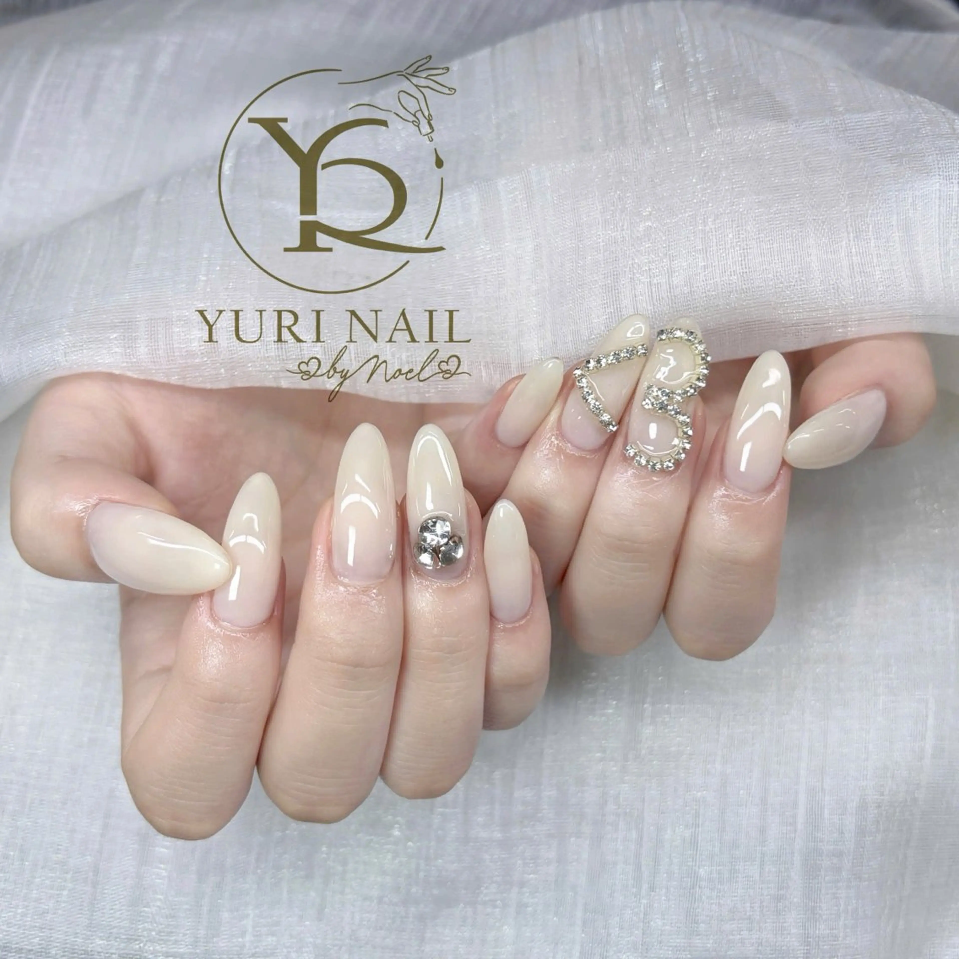 ネイル オーロラネイル ブルー チークネイル フレンチネイル ジェルネイル ハンドネイル フットネイル ハンドケア YURI Nail Funabashiのネイルデザイン