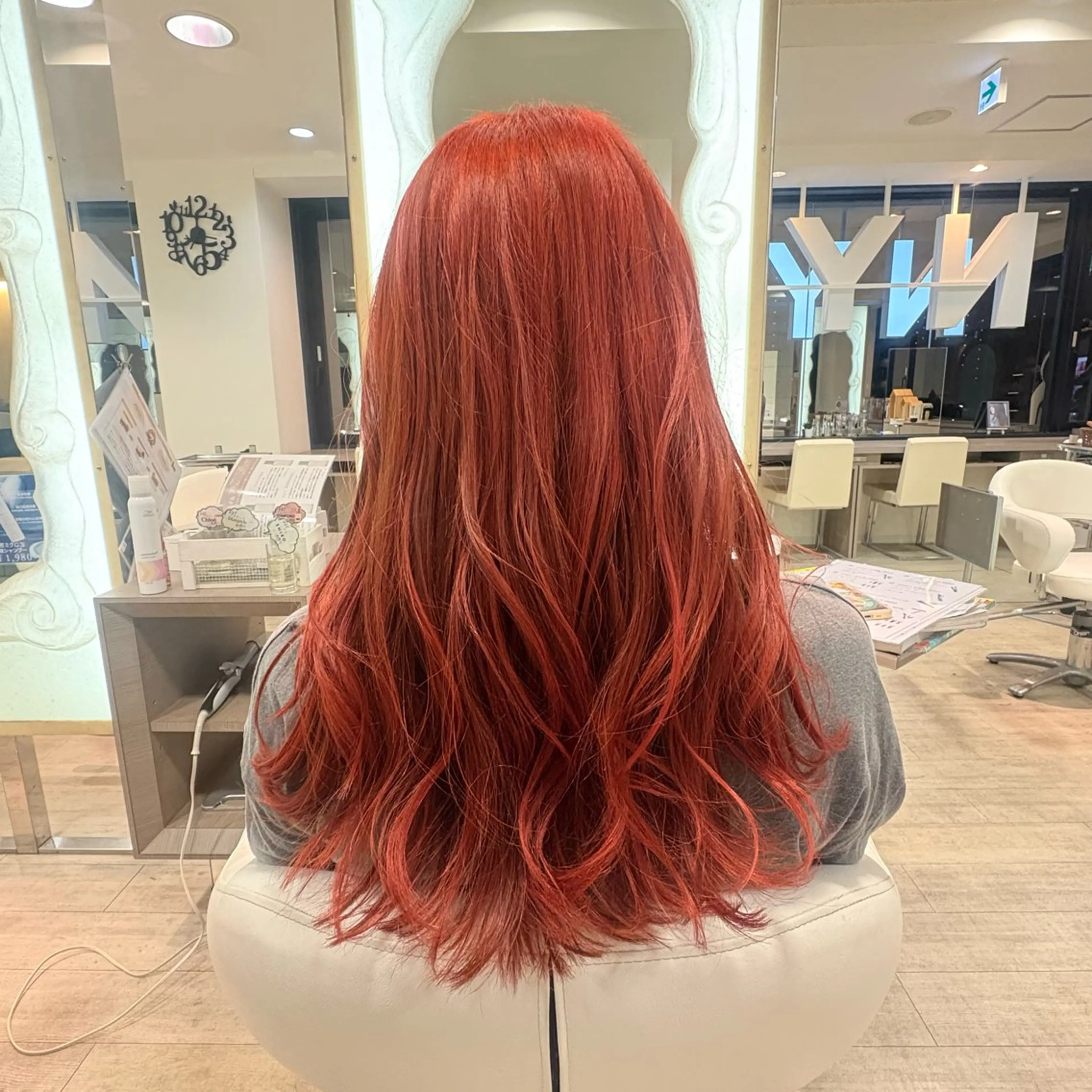 ロング カラー カット ヘアカラー レイヤー/ブリ ーチ/ 岡本美優のヘアスタイル