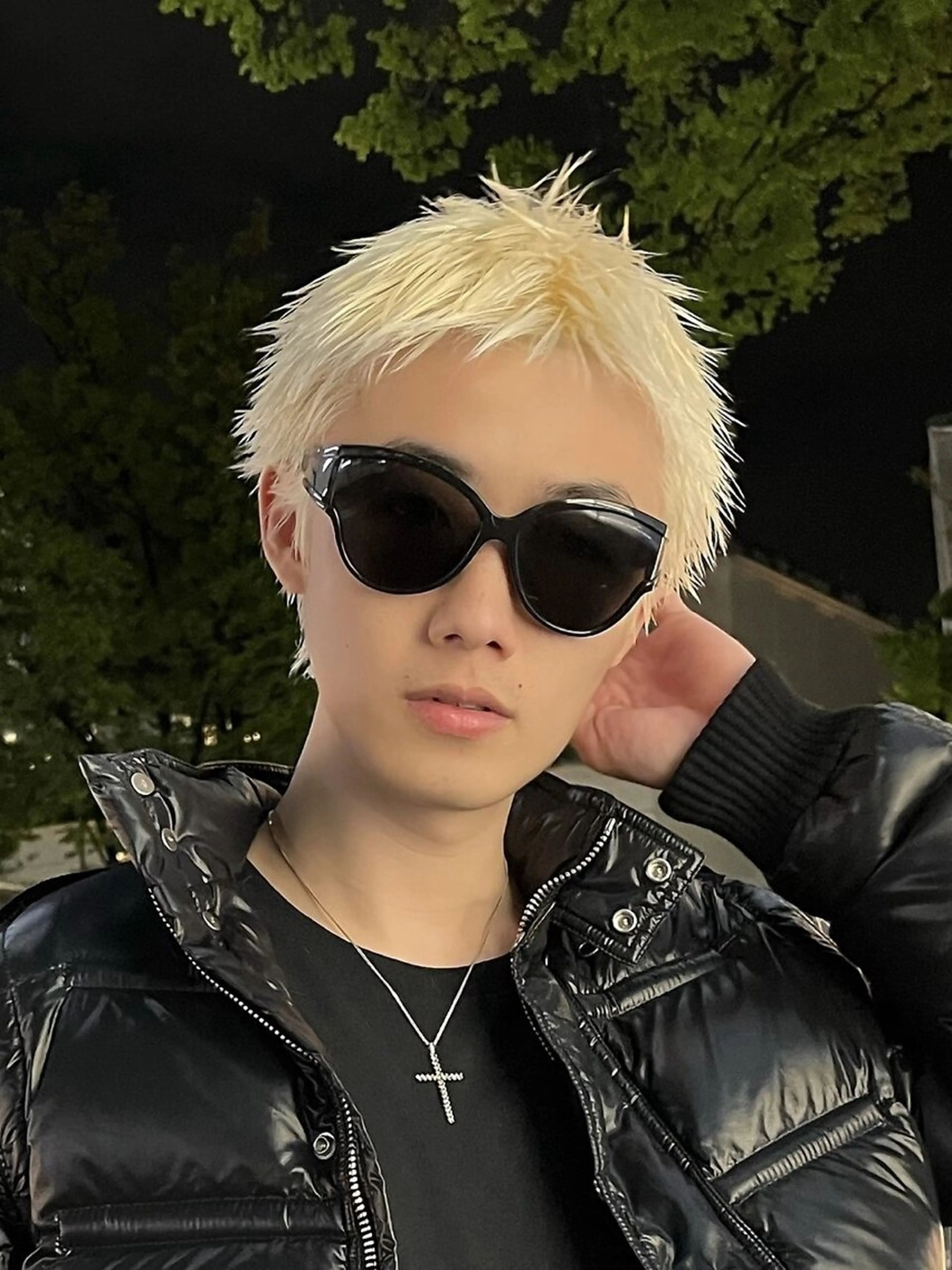 ショート カラー メンズ メンズブリーチ メンズハイトーン メンズショート スパイキーショート メンズベリーショート ヘアカラー 渋谷 メンズショート 佐伯 将のヘアスタイル