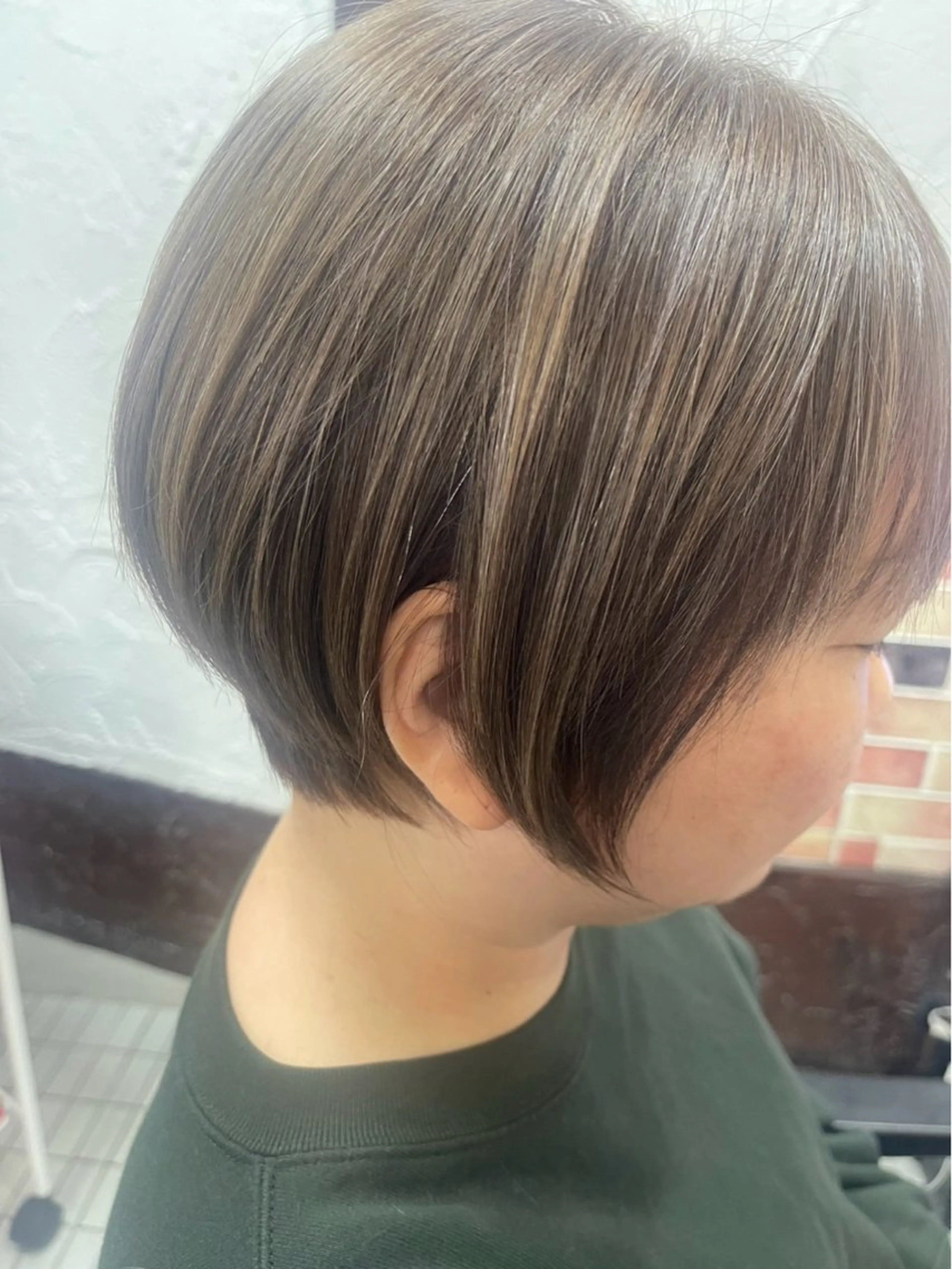 ショート カラー ヘアサロン ユリのヘアスタイル