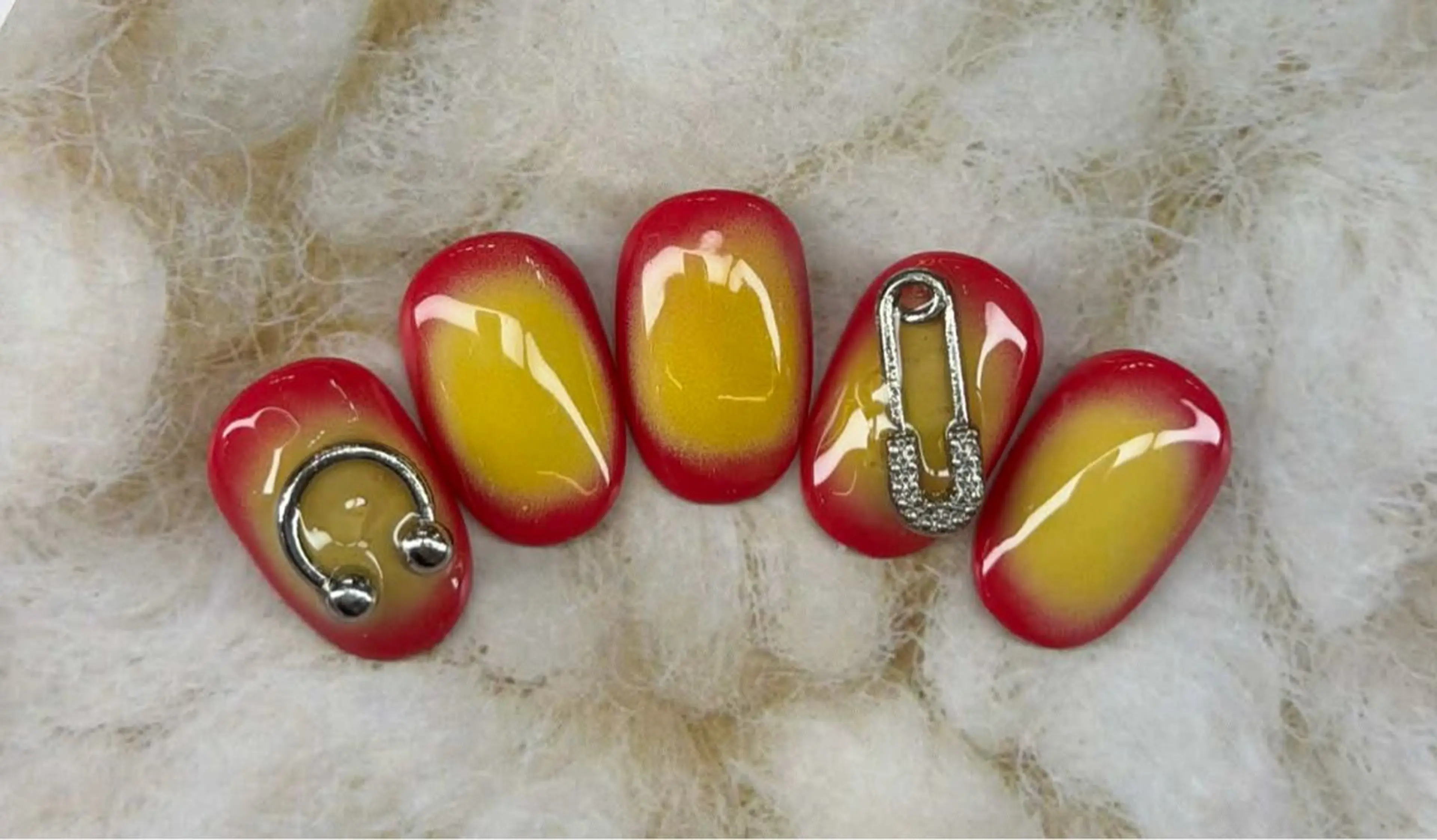 ネイル ハンドネイル ATULA nailのネイルデザイン