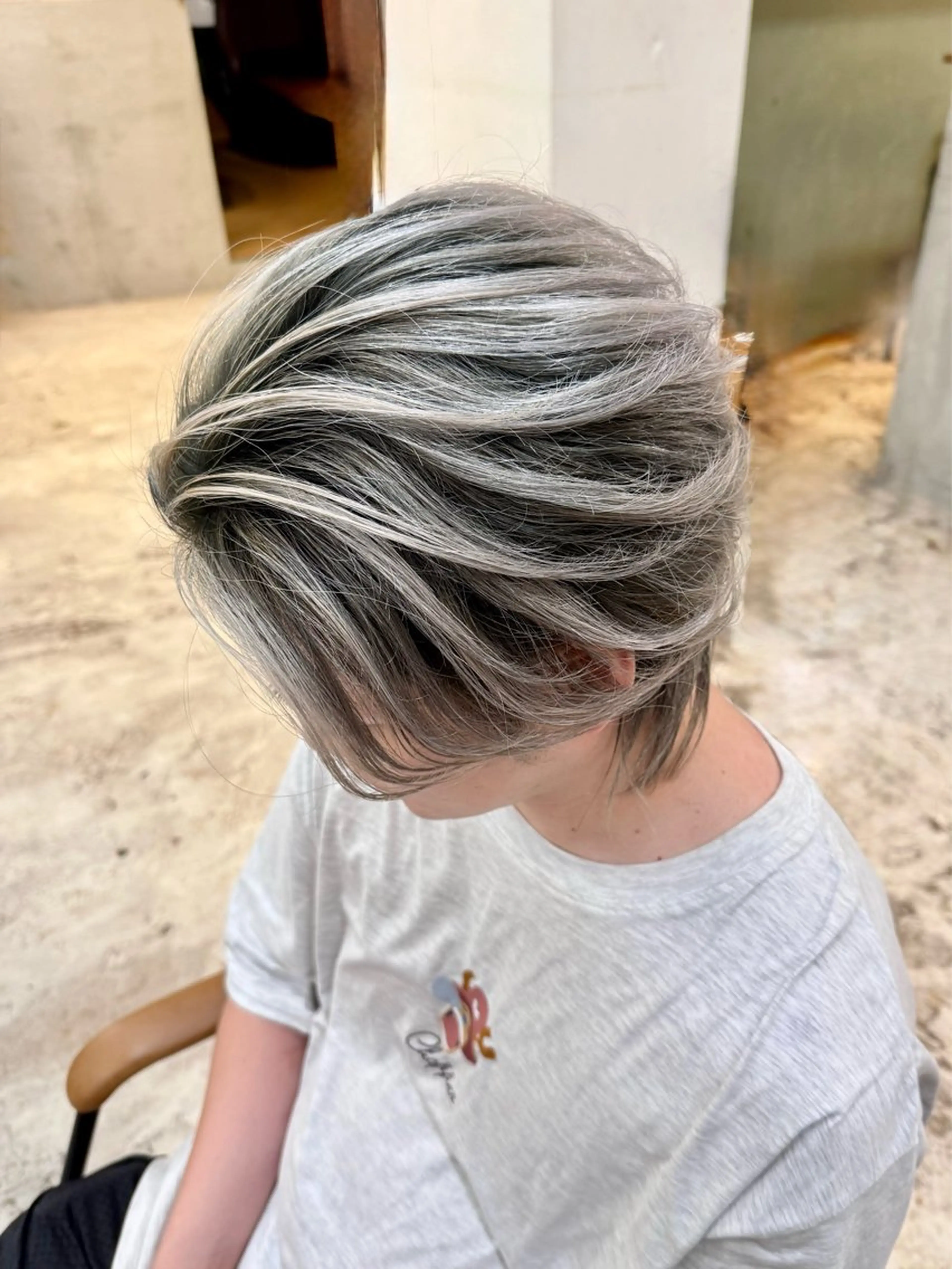 カラー メンズ バレイヤージュ/ シャドウルーツ/安室のヘアスタイル