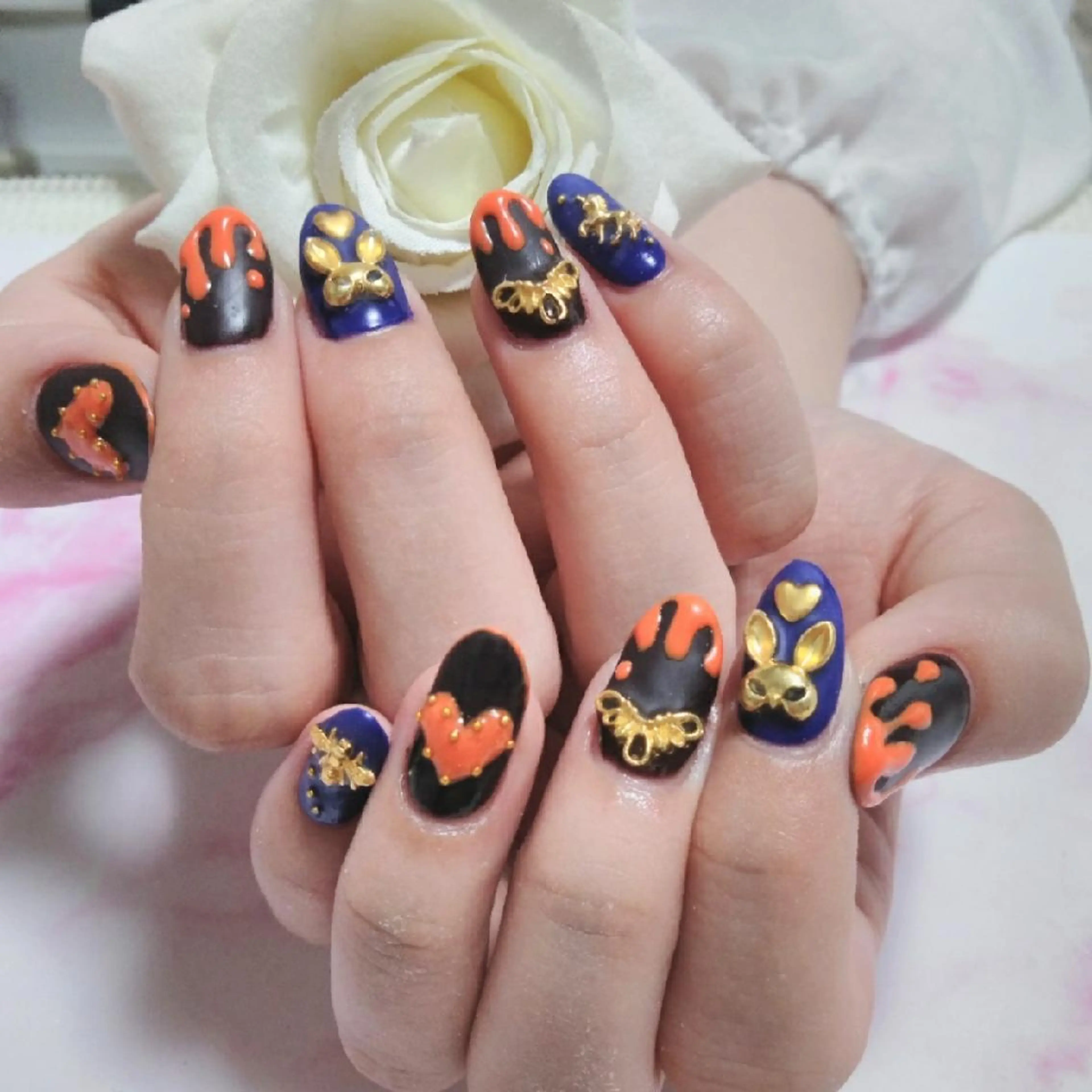 ネイル ハロウィン エステとネイル ローズコンフォートのネイルデザイン