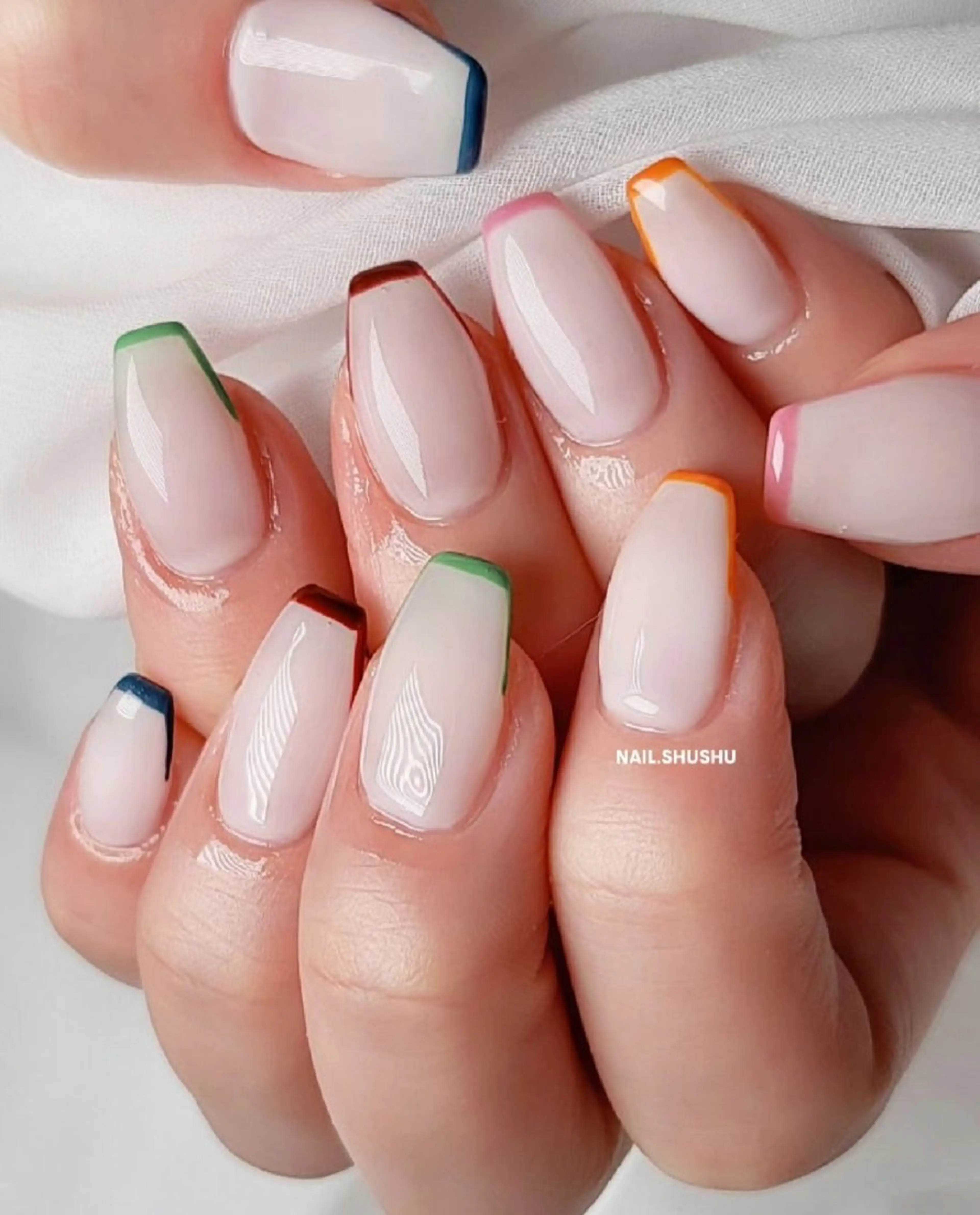 ネイル 持ち込み ニュアンスネイル ワンカラーネイル シンプルネイル 3dパーツ/流行り 👧shushu❤️のネイルデザイン