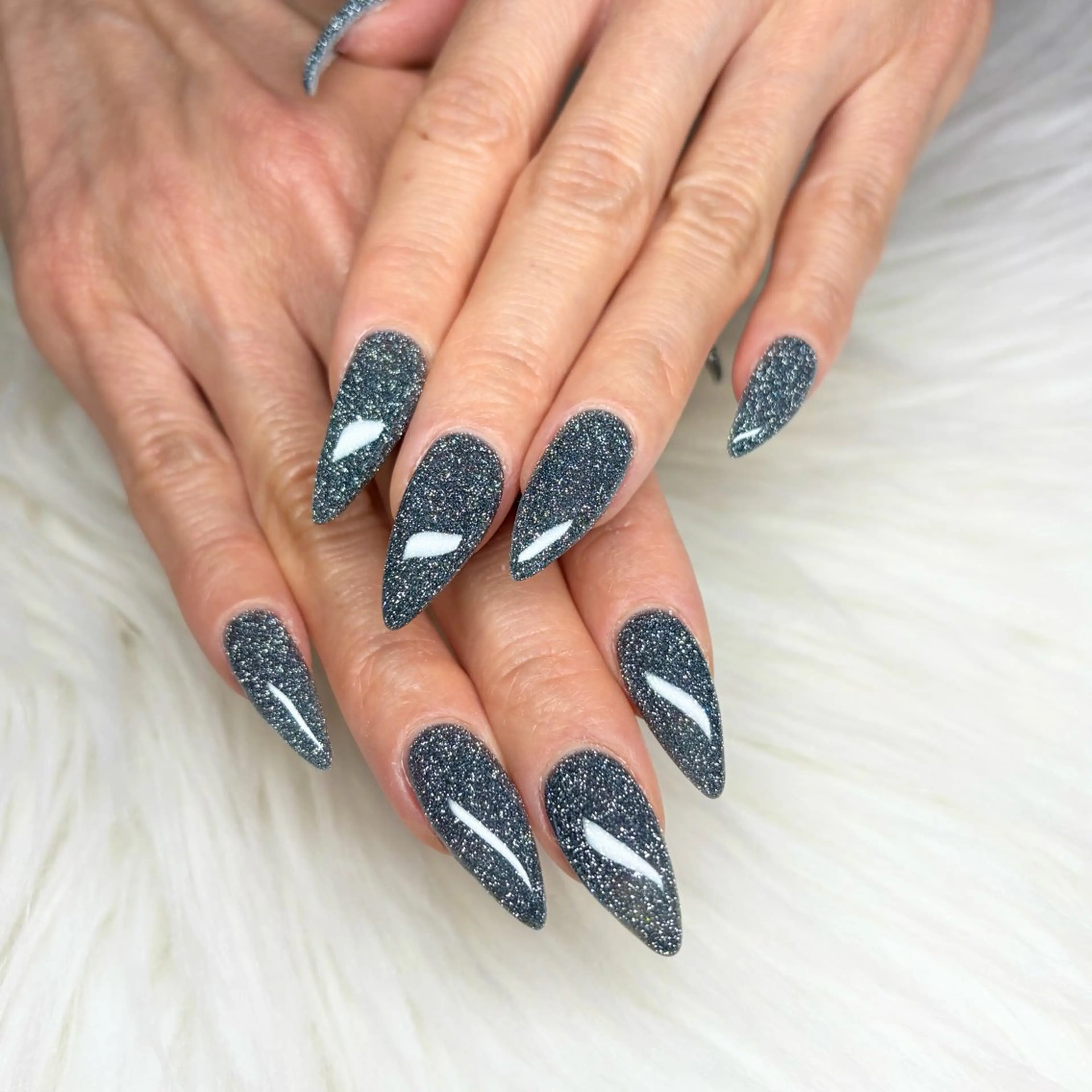 ネイル ハンドネイル 鈴木 華乃のネイルデザイン