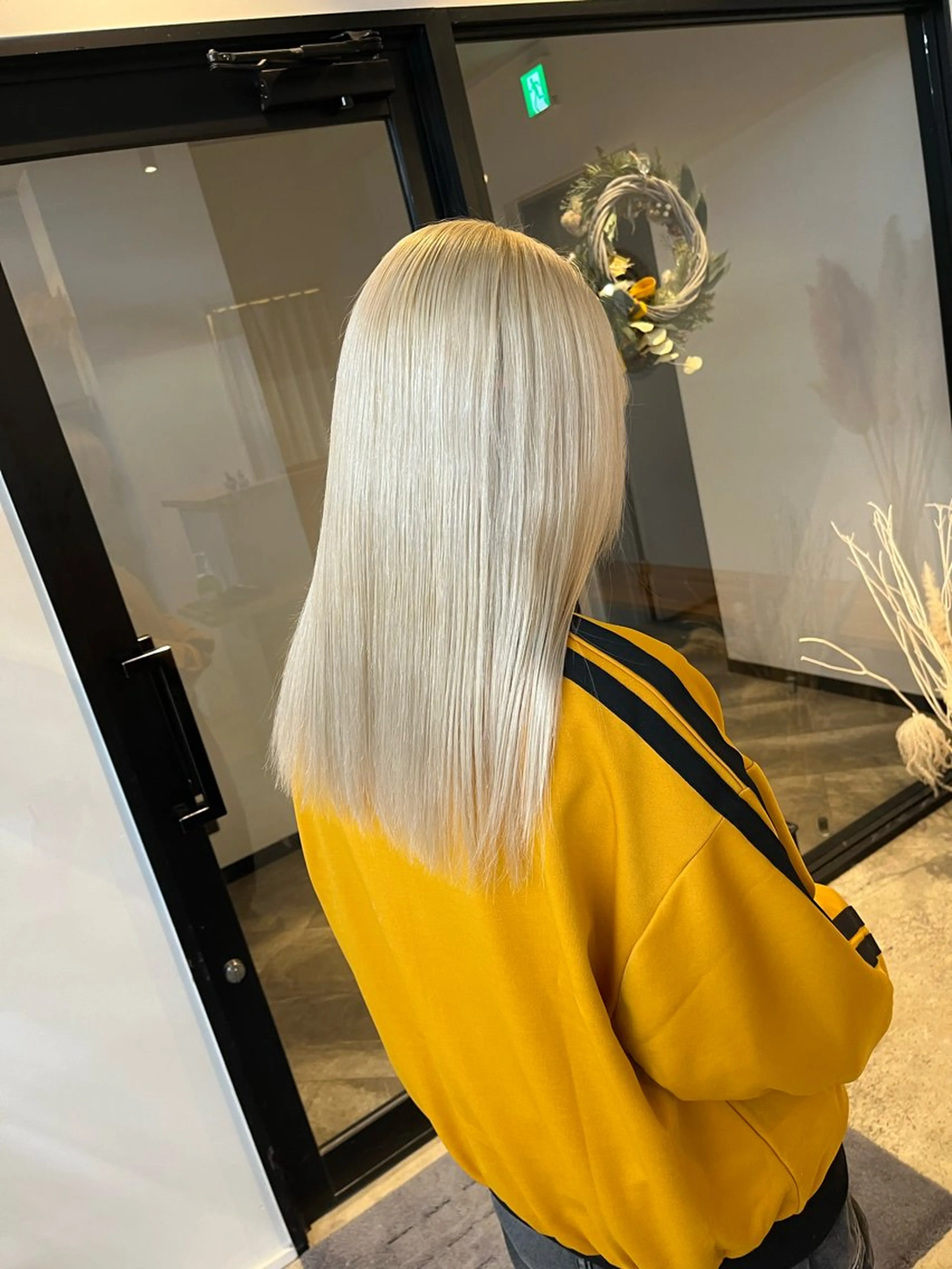 ミディアム カラー ヘアカラー ハイトーンカラ ー/小川のヘアスタイル