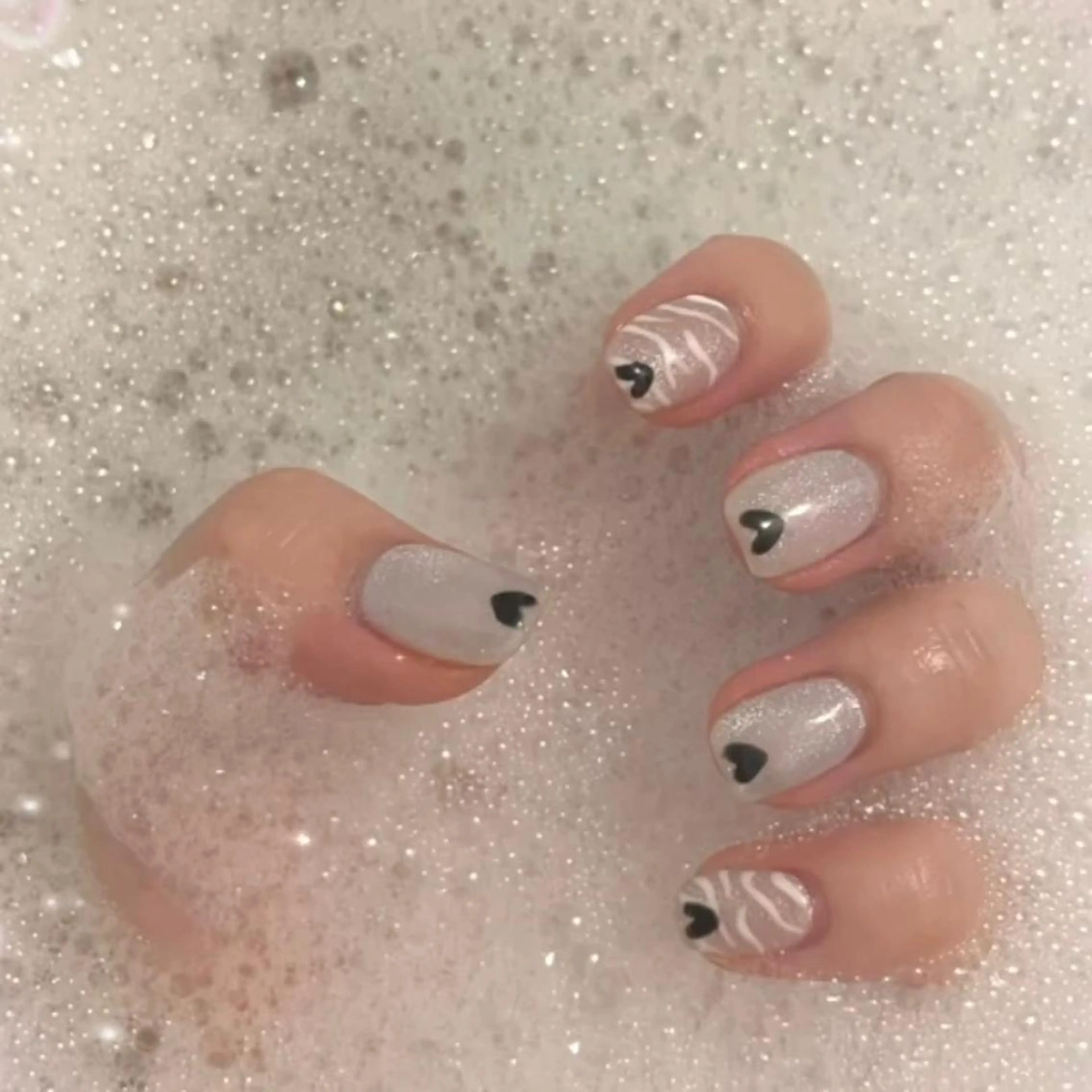 ネイル ハンドネイル マキノ ユイのネイルデザイン