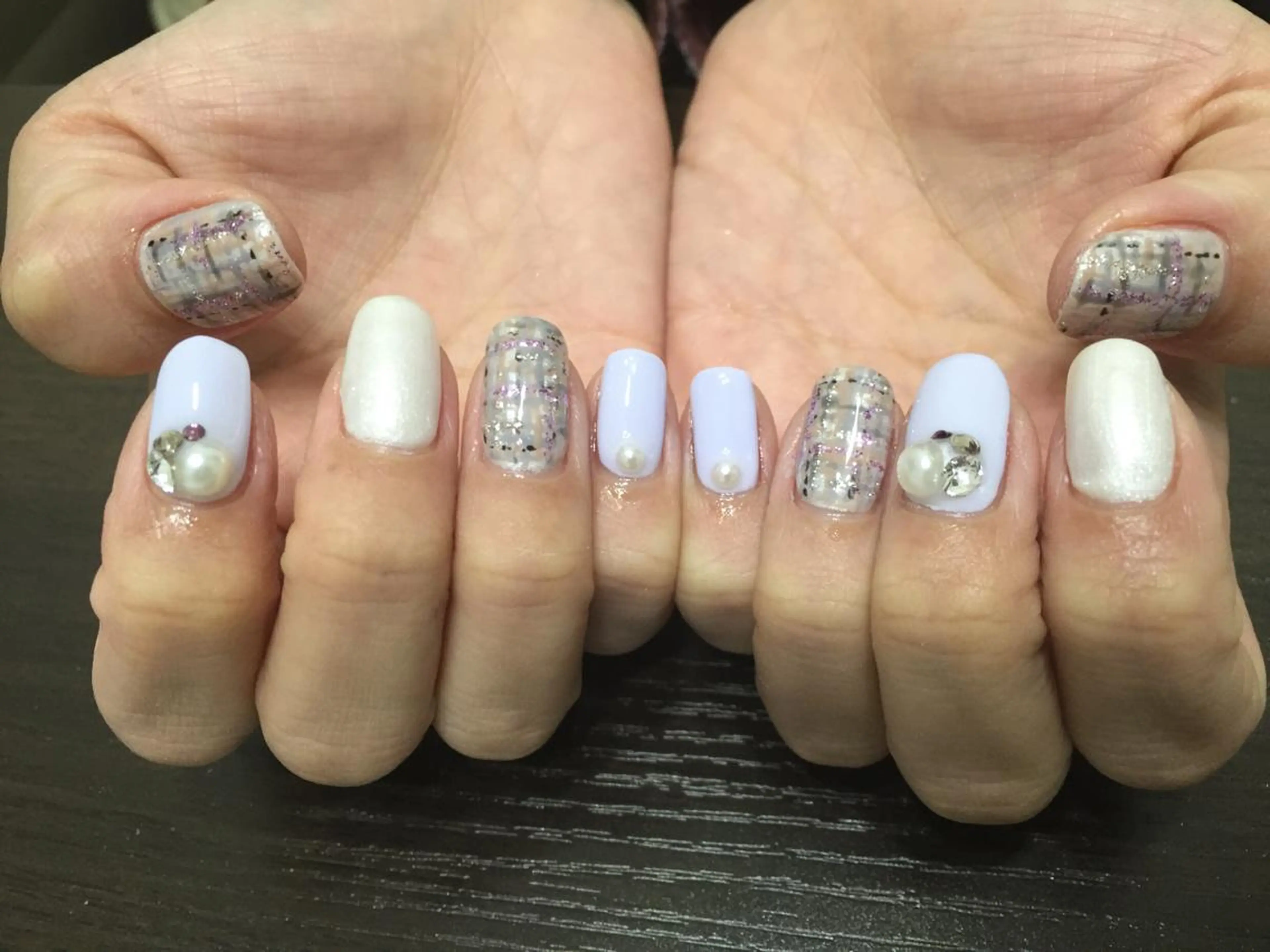 ネイル ツイードネイル Lily closetのネイルデザイン