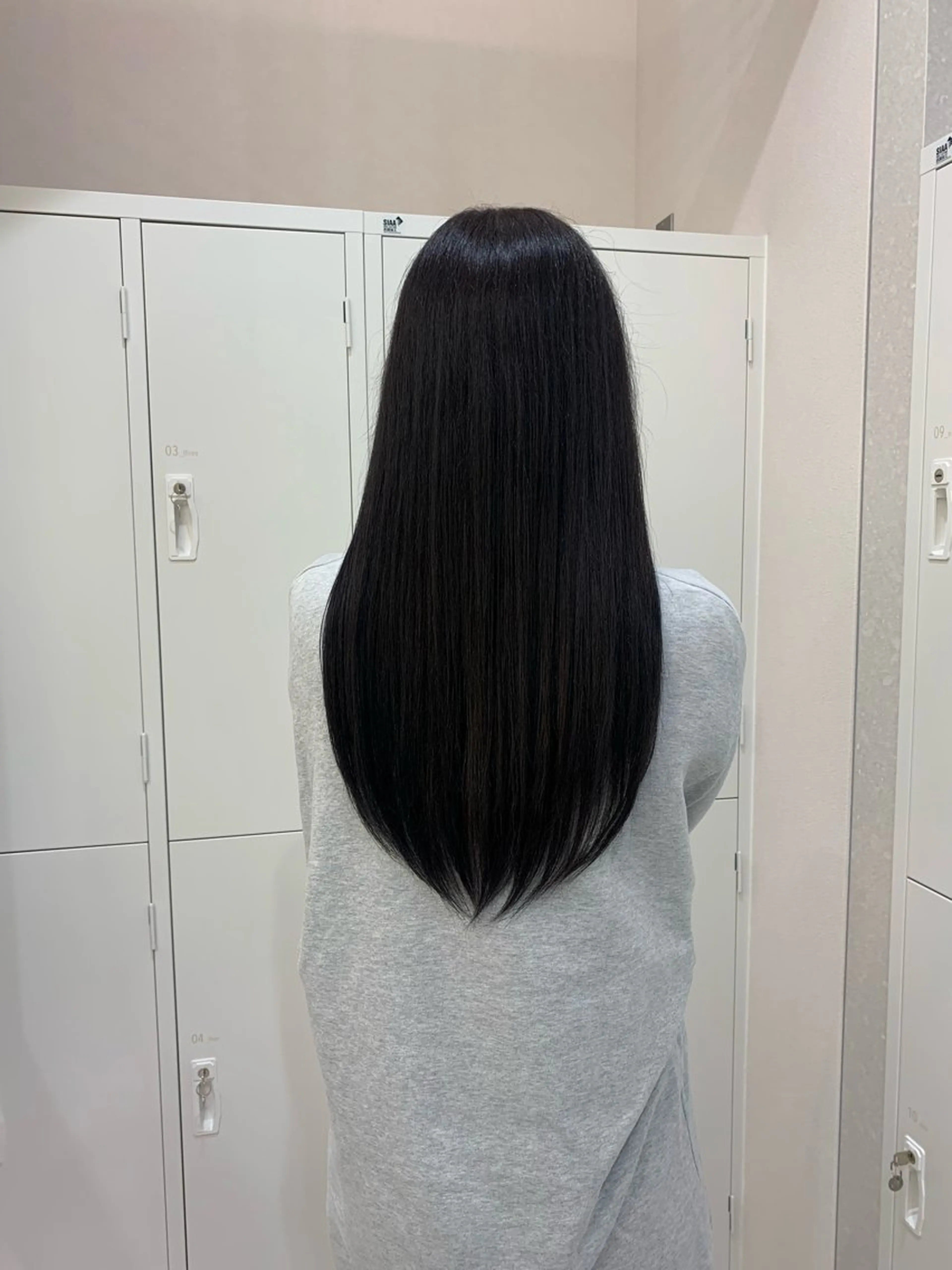 ロング カラー 黒髪 ブルーカラー ブルーブラック TriumpH 天王寺 miko🩵のヘアスタイル