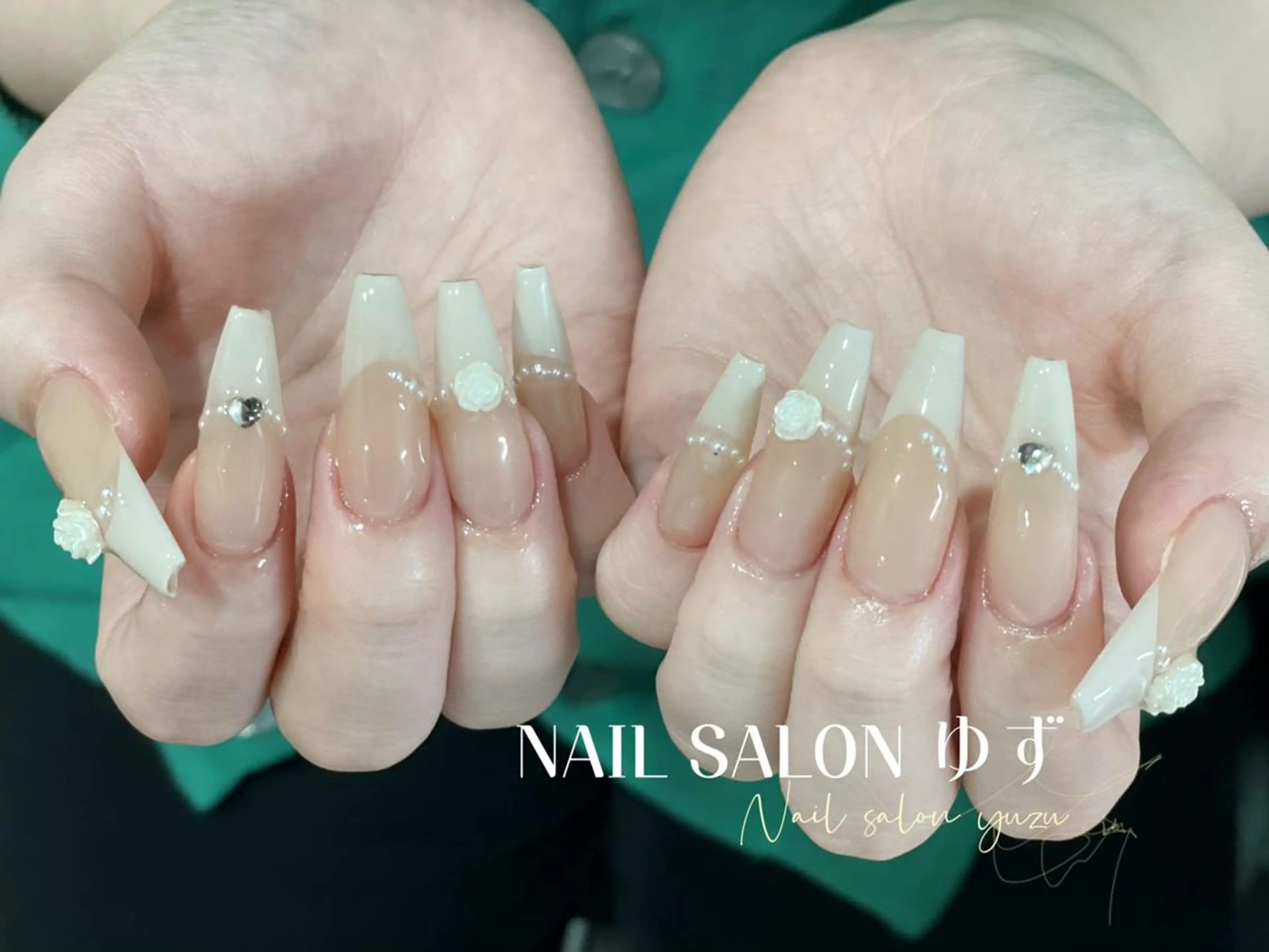 ネイル 長さ出し ハンドネイル MAKI💚💚💚 秋葉原.のネイルデザイン