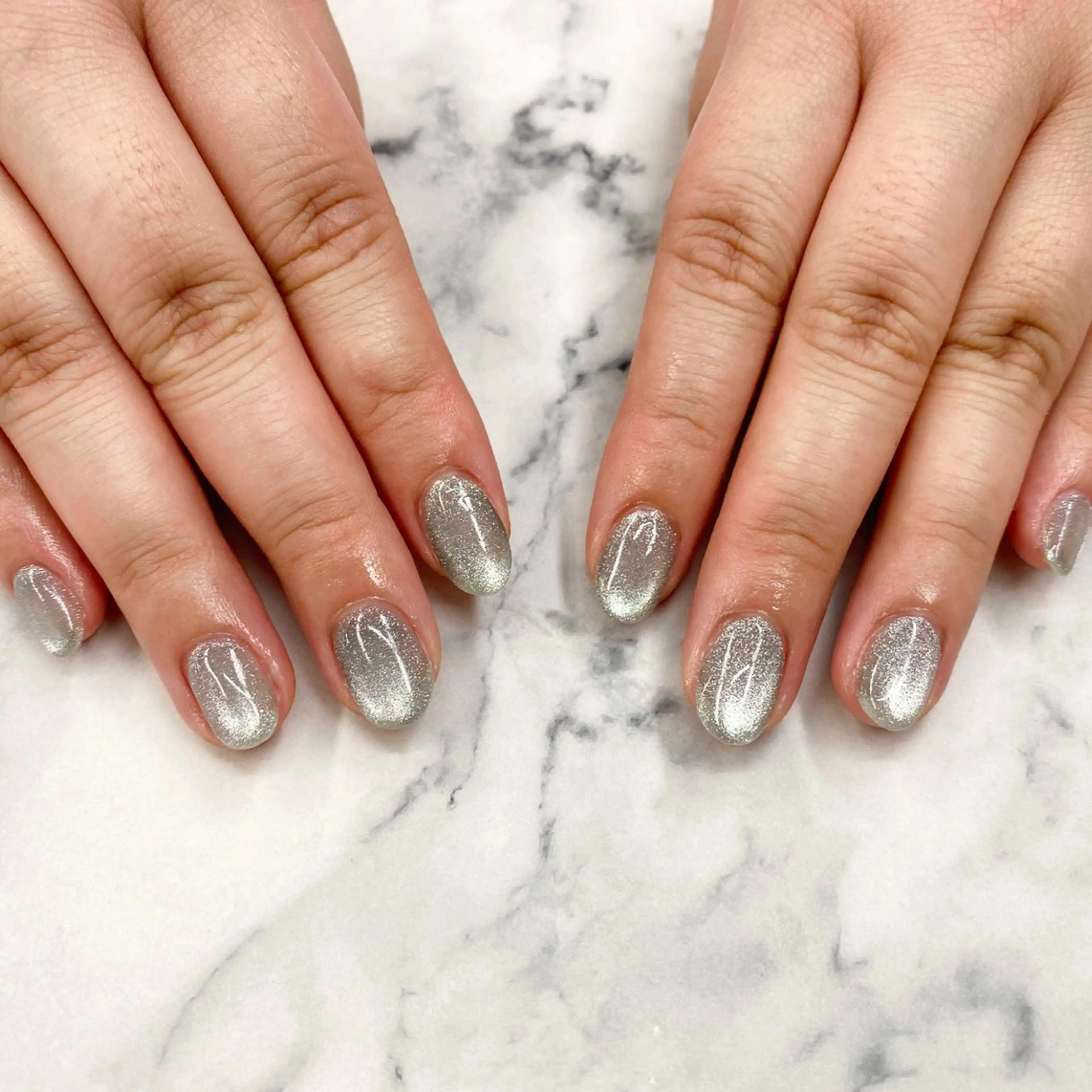 ネイル マグネットネイル NailSalon LuireAIKAのネイルデザイン